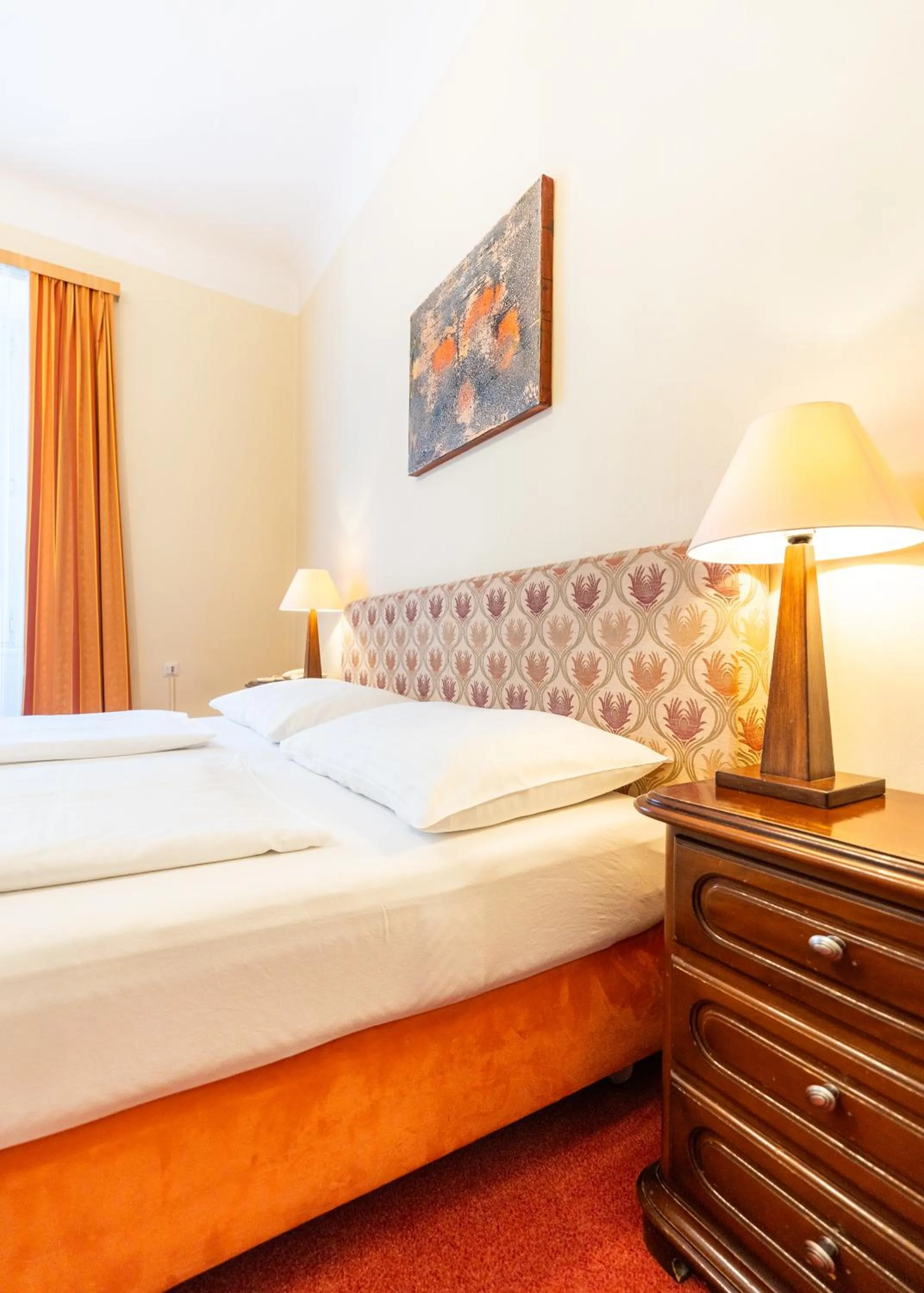 Bed in Hotel Mariahilf