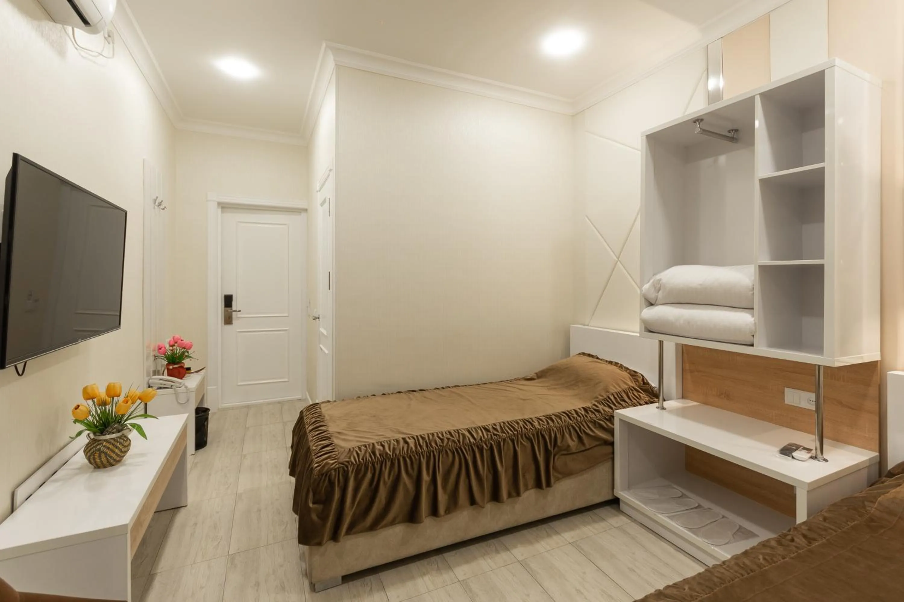 Bed in Tantana Hotel