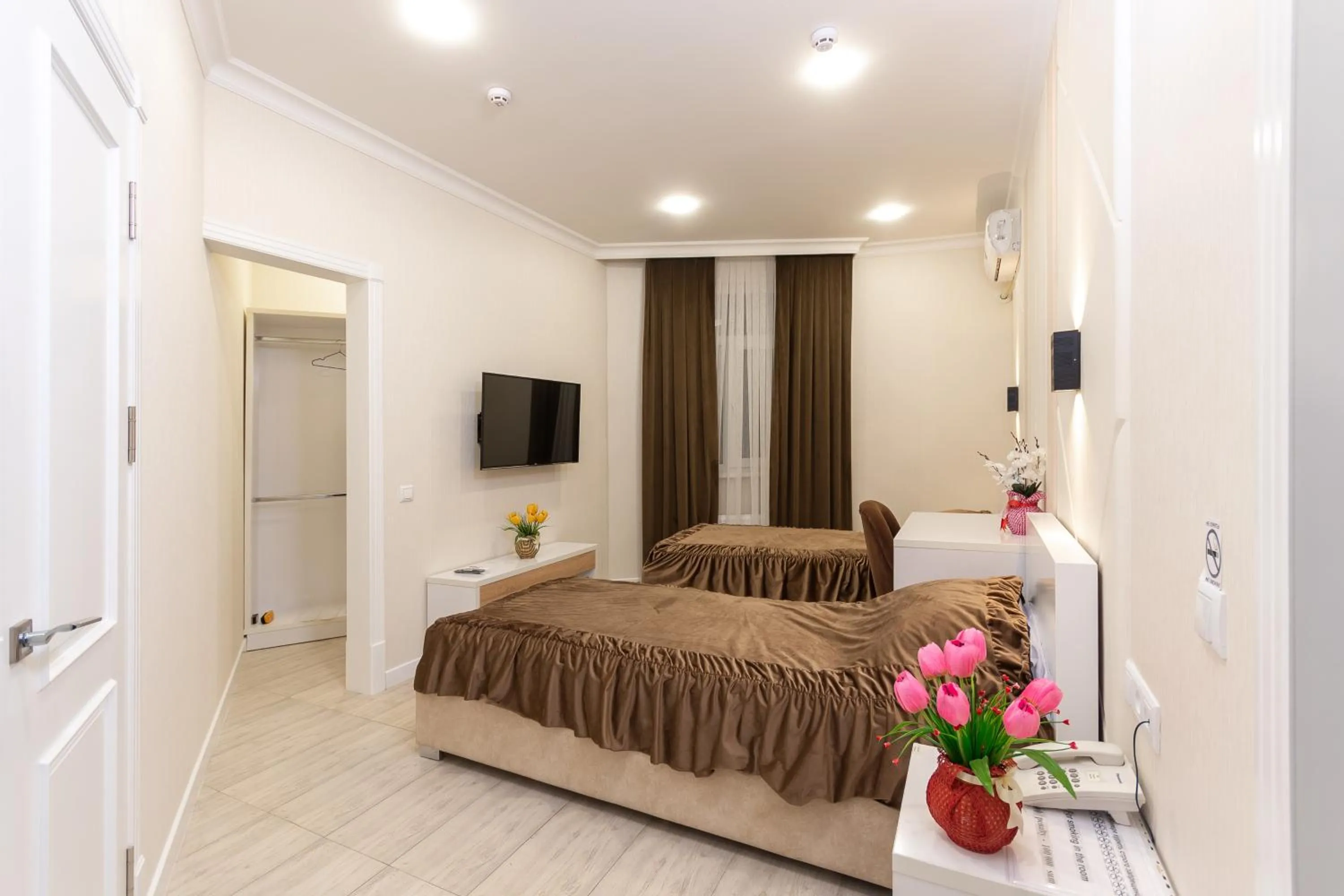 Bed in Tantana Hotel