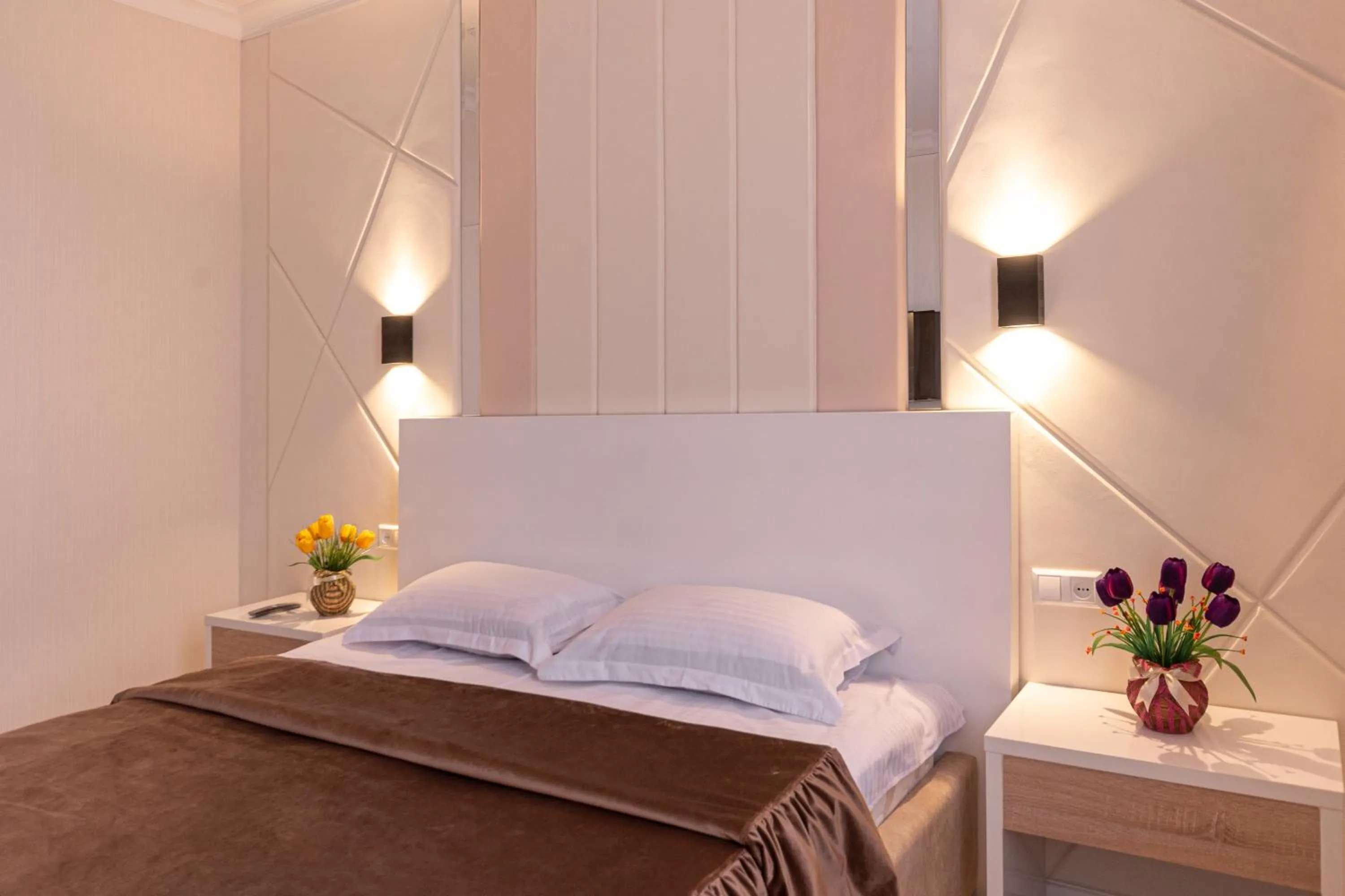 Bed in Tantana Hotel