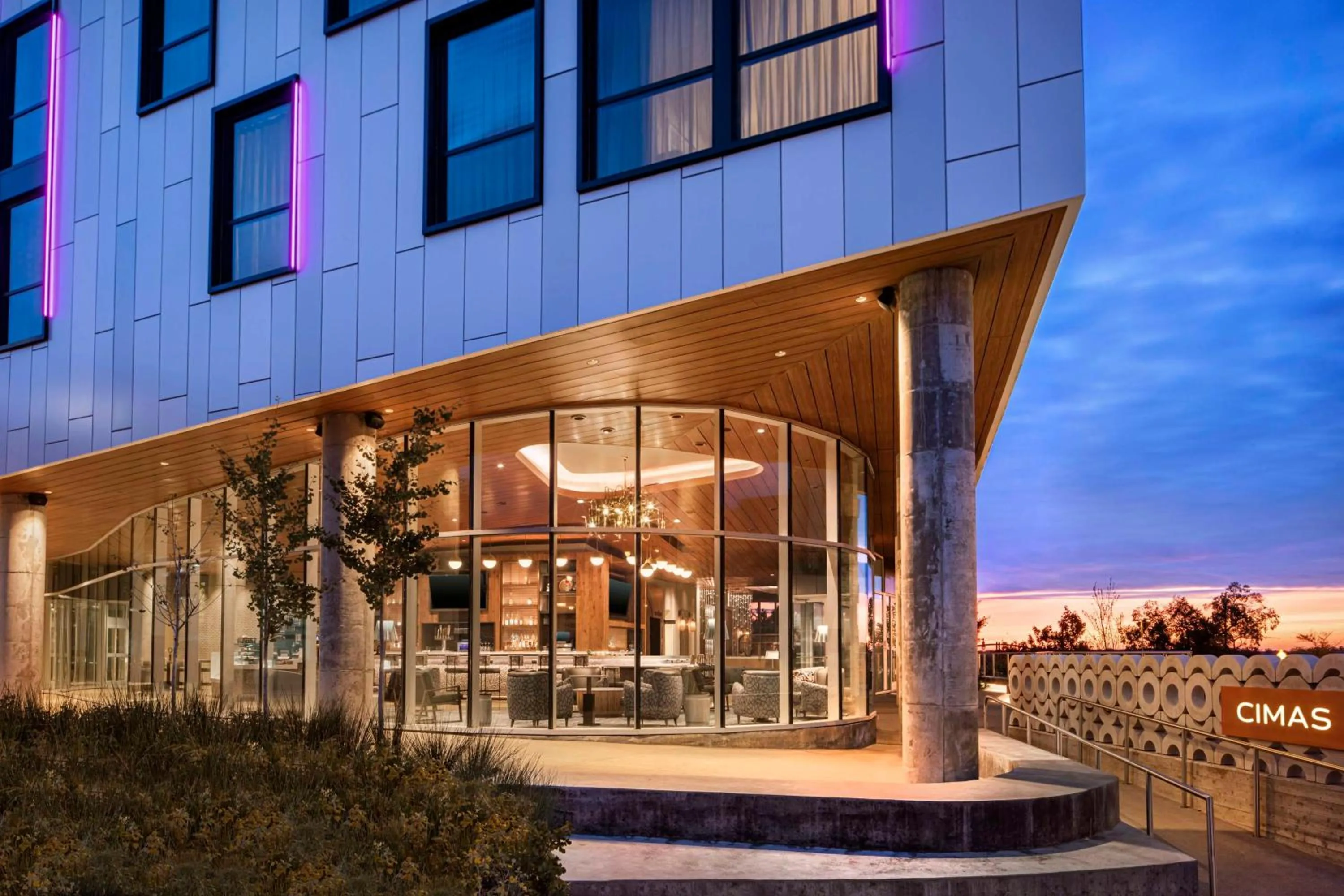 Property building in Hyatt Centric Beale Street Memphis