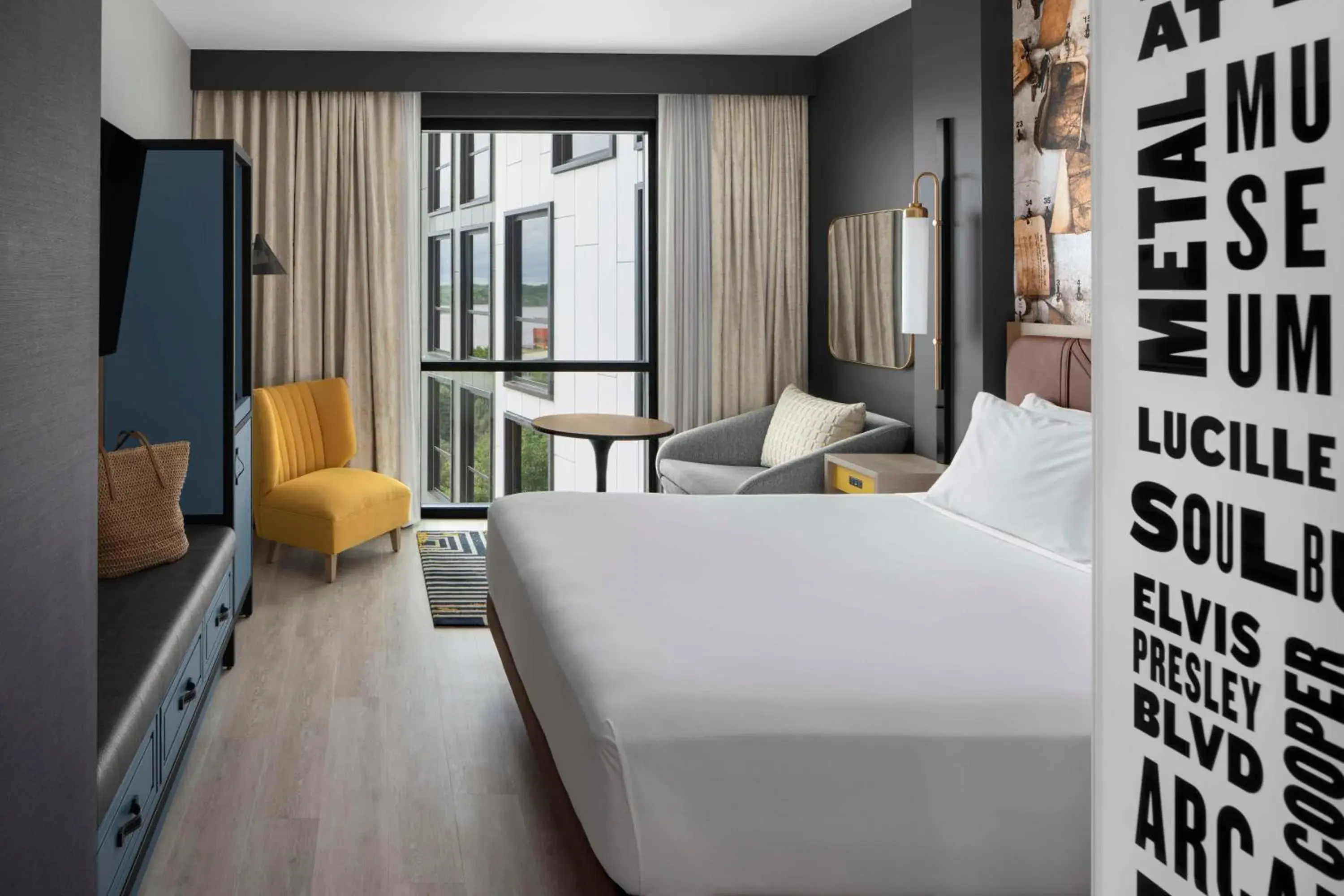 King Room with Accessible Tub - Disability Access in Hyatt Centric Beale Street Memphis King Room with Accessible Tub - Disability Access in Hyatt Centric Beale Street Memphis