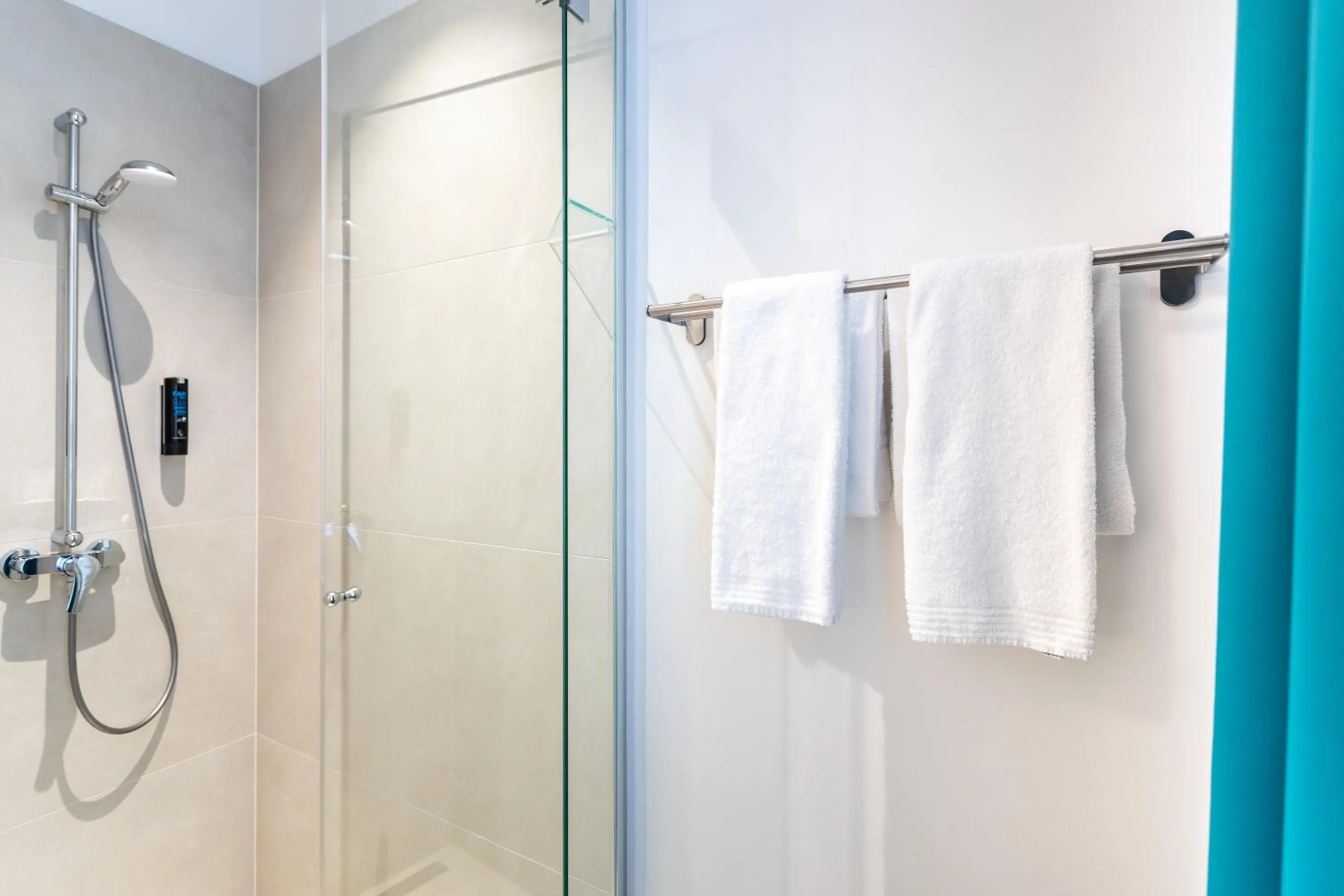 Bathroom in DaunTown Rooms - Self Check-In