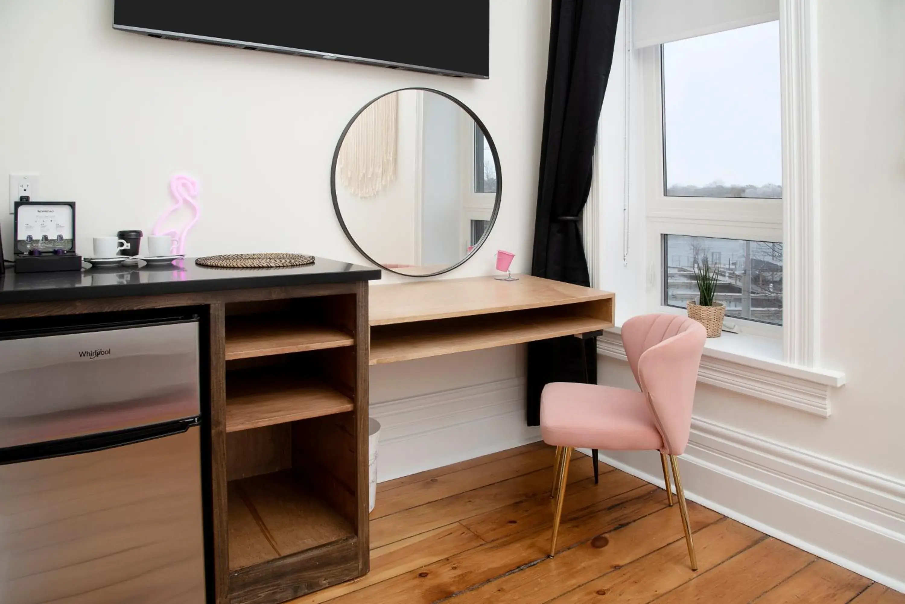 King Room in The Juniper Inn King Room in The Juniper Inn