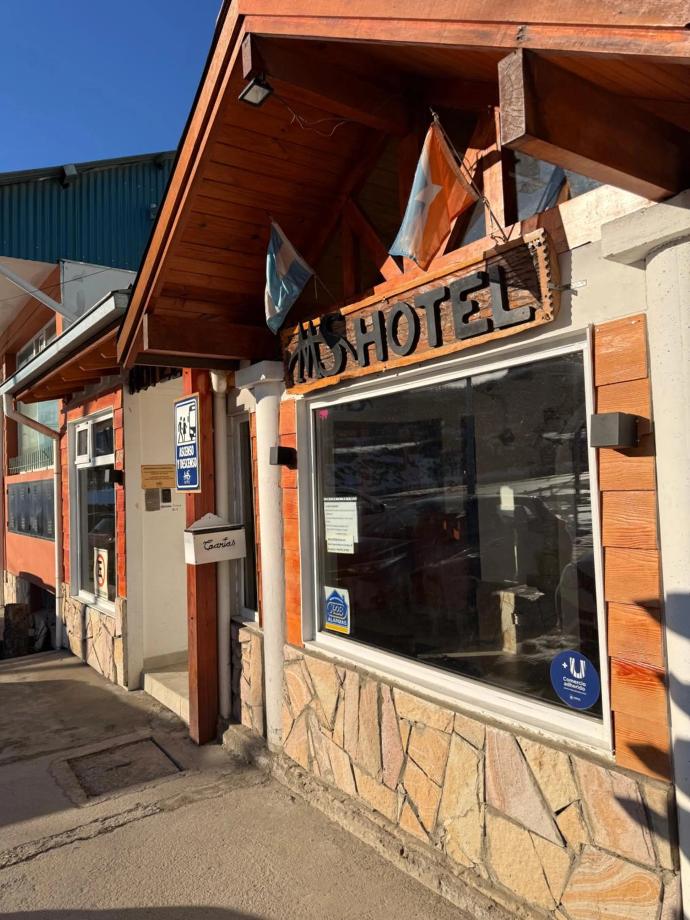 Property logo or sign in MS Hotel Campos 26