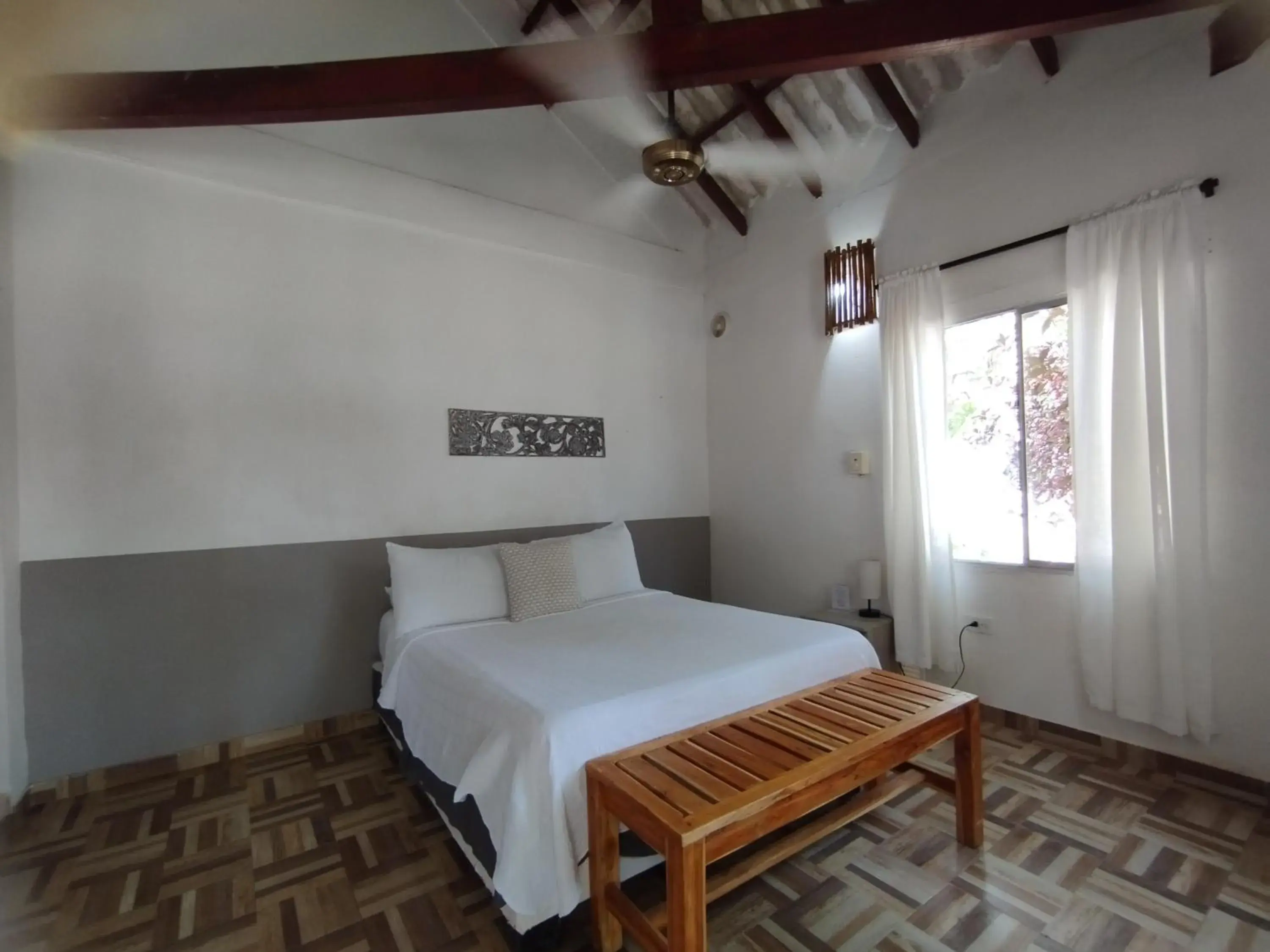 Standard Double Room with Fan in Rosario EcoHotel - Islas del Rosario Standard Double Room with Fan in Rosario EcoHotel - Islas del Rosario