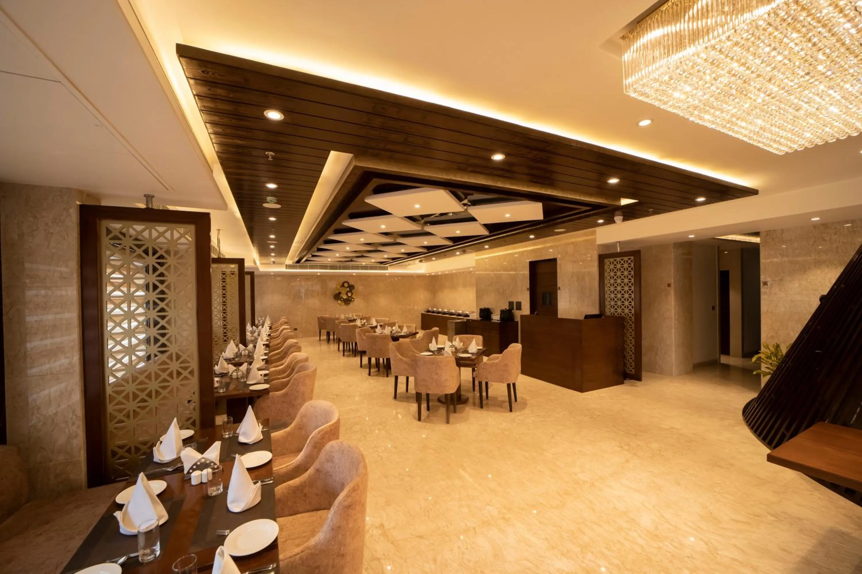 Restaurant/places to eat in Hotel DVIJ INN
