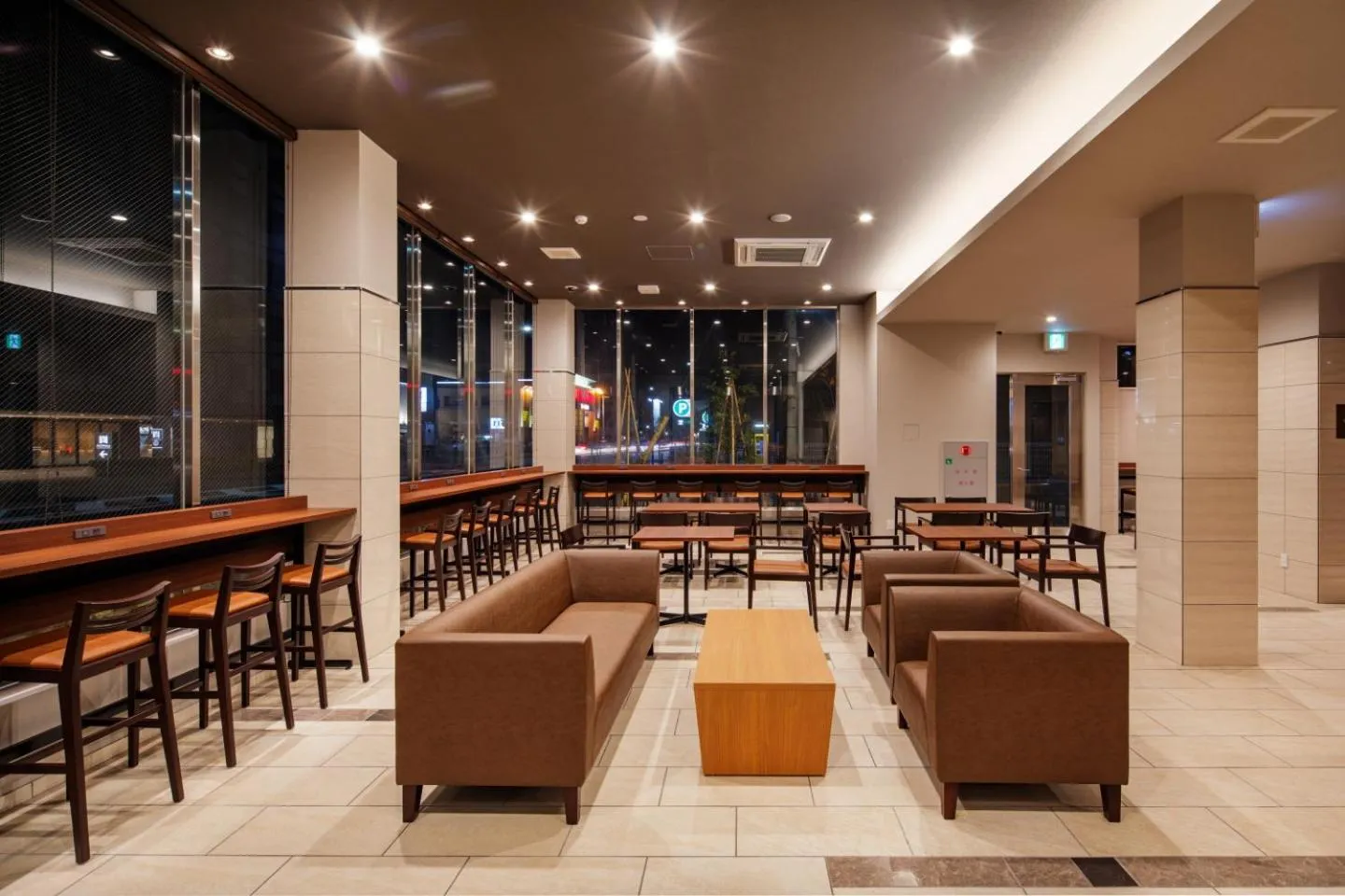 Lobby or reception in Hotel Elite Kyoto Staion ---- Previous Kyoto City Gardens Hotel