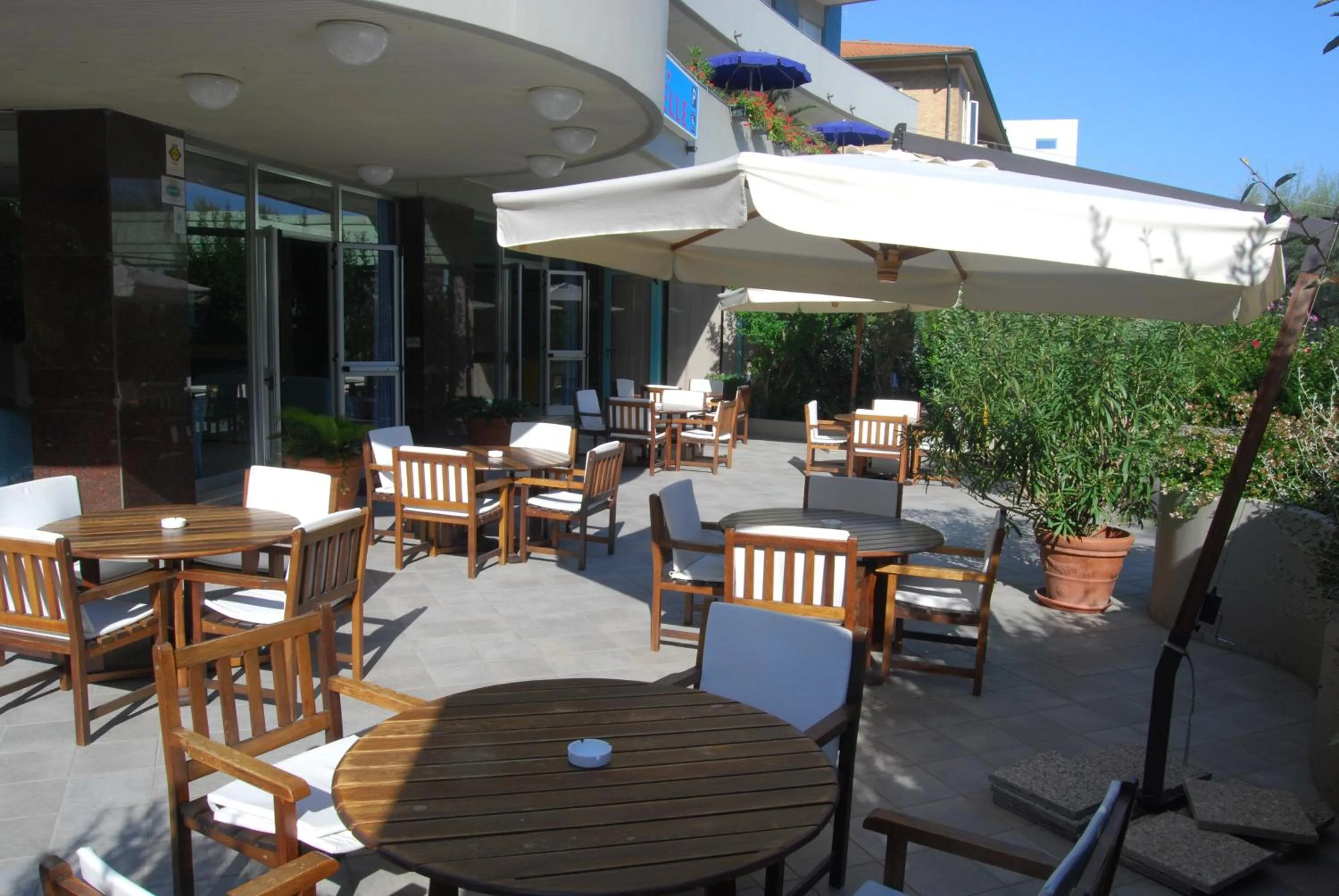 Property building in Hotel Caravelle