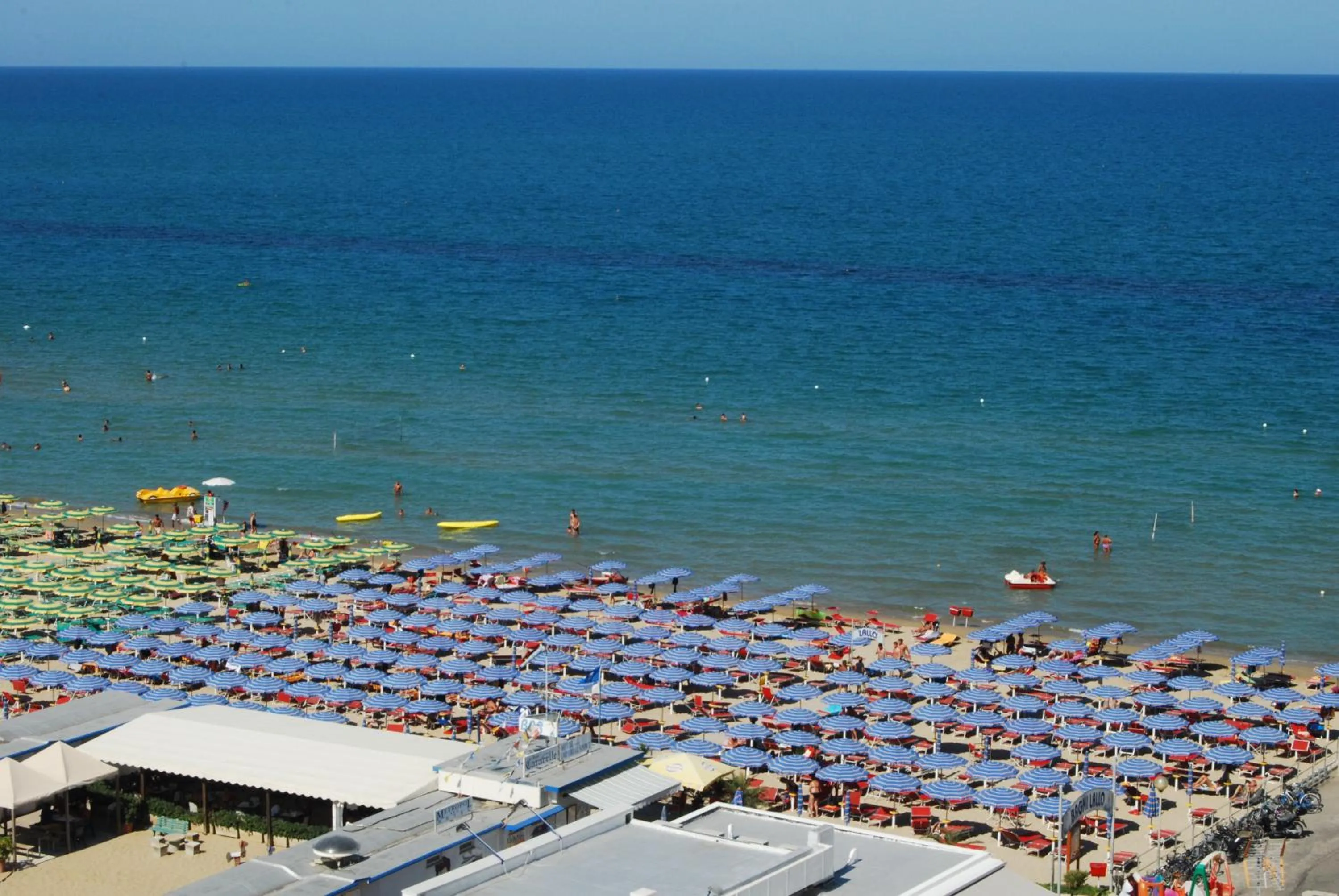Beach in Hotel Caravelle