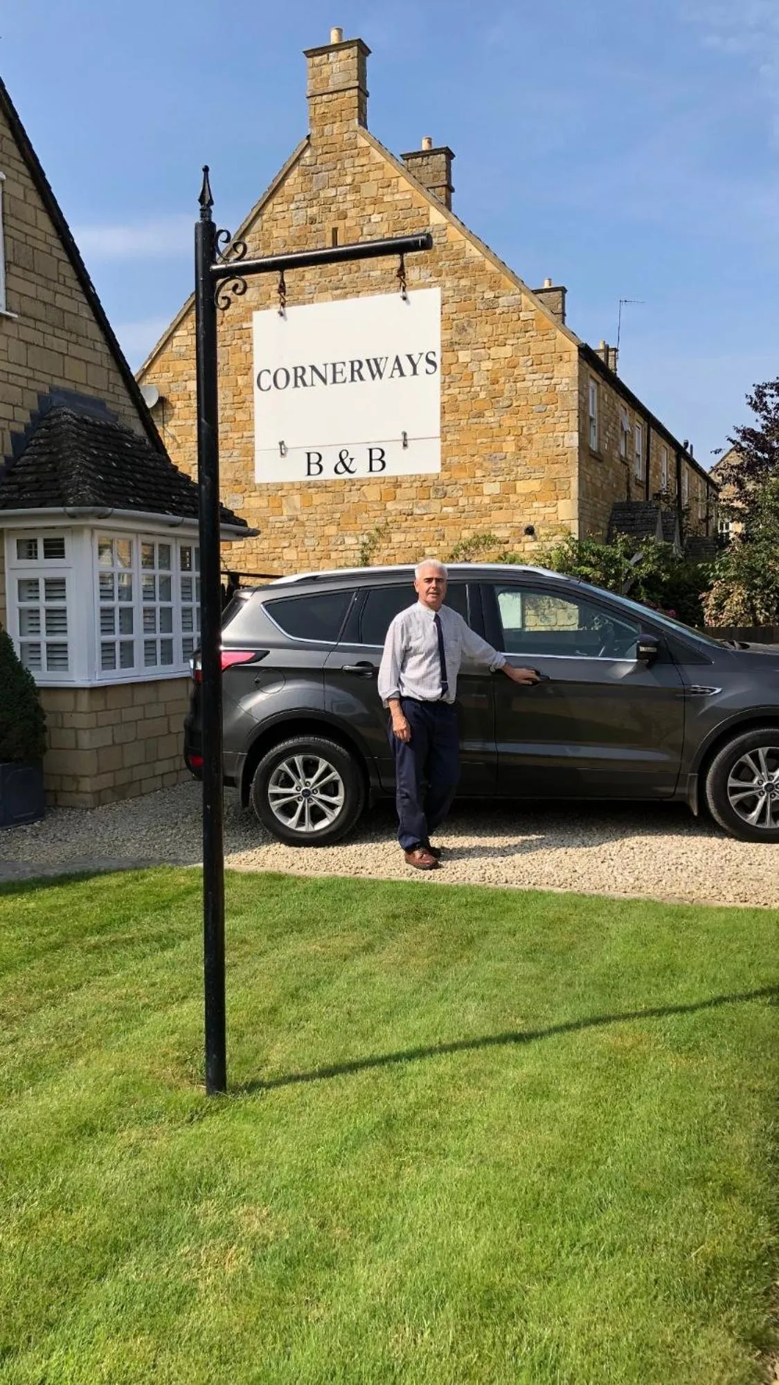 Text overlay in Cornerways B&B