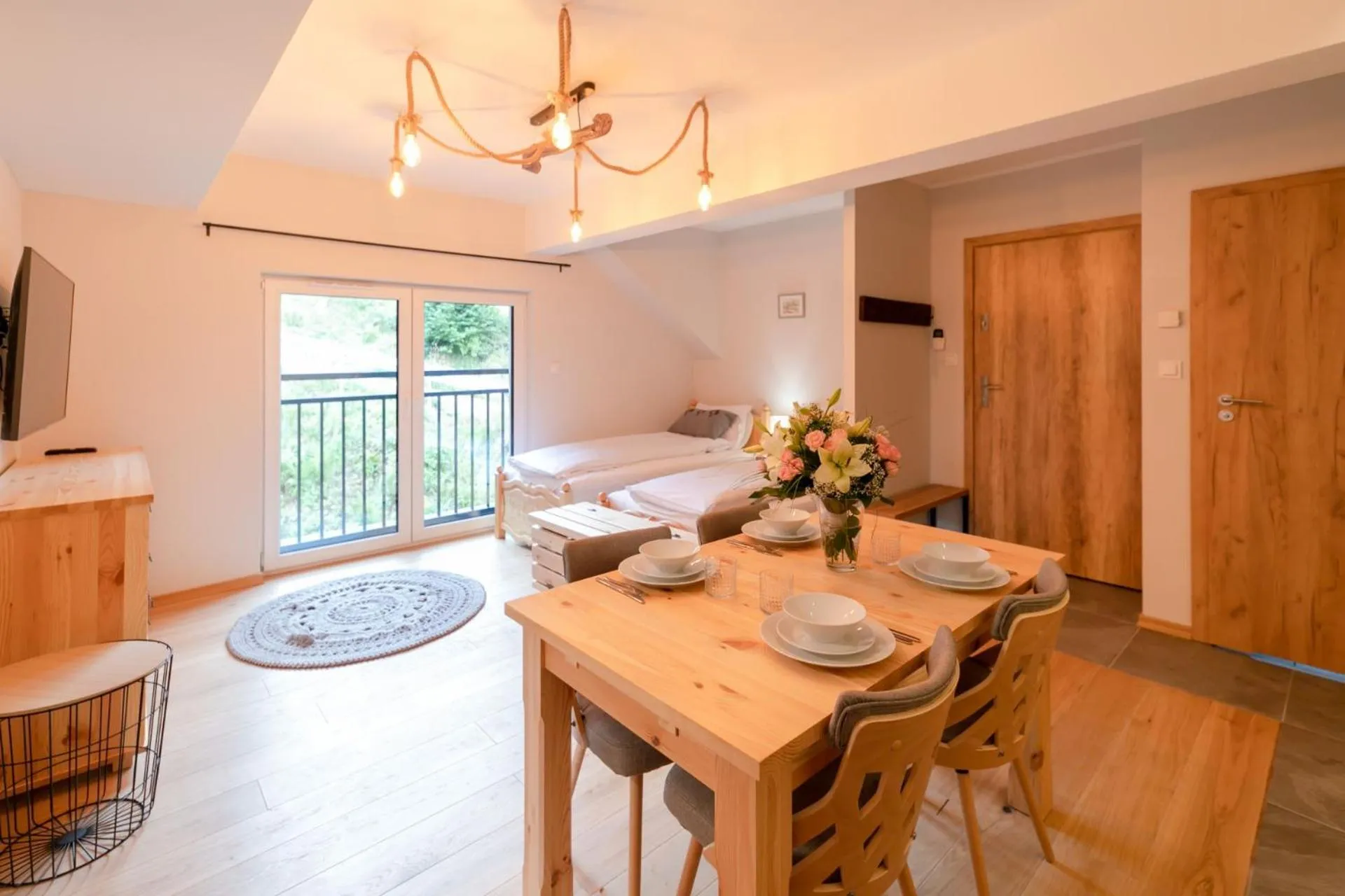 Bed in Apartamenty Pod Stokiem 200 m do kolejki Na Skrzyczne - szczyrk apartamenty