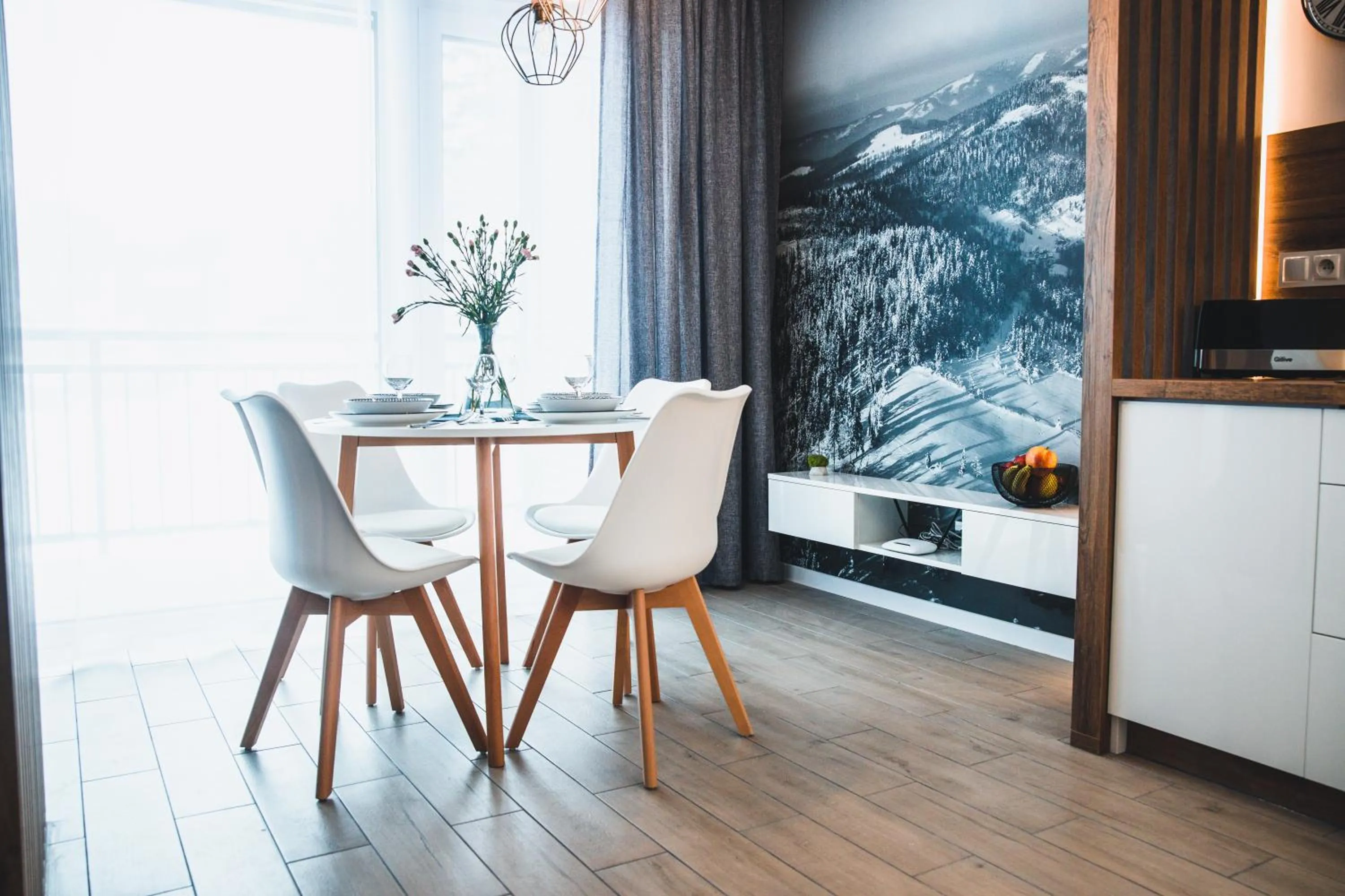 Dining area in Apartamenty Pod Stokiem 200 m do kolejki Na Skrzyczne - szczyrk apartamenty