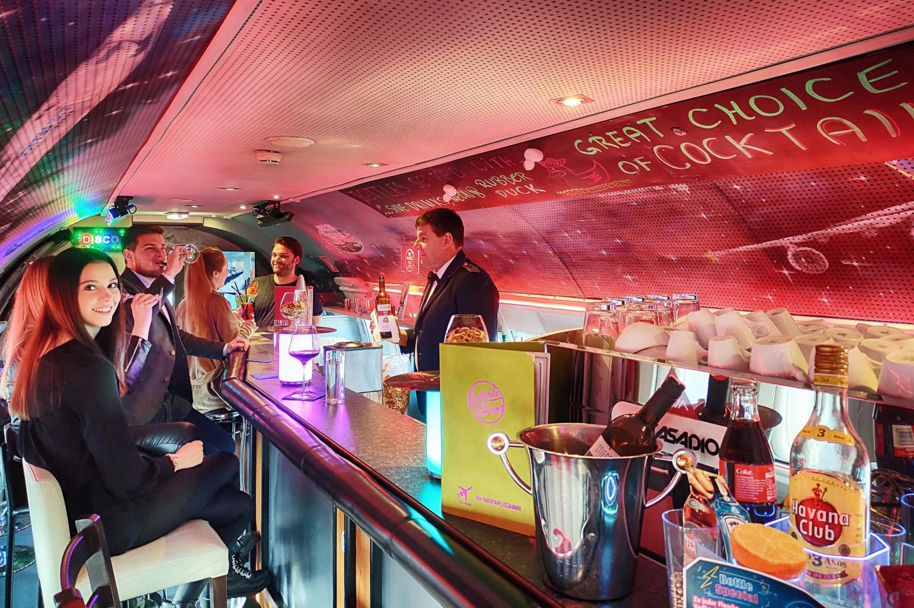 Restaurant/places to eat in NOVAPARK Flugzeughotel Graz