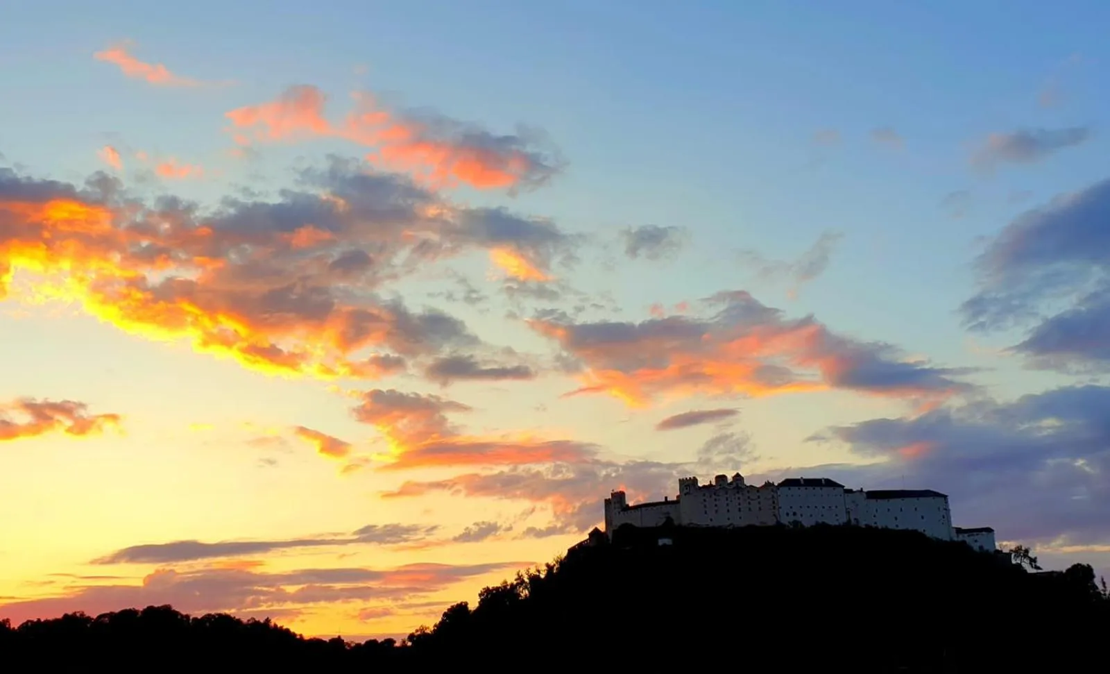 Landmark view in Hotel Via Roma