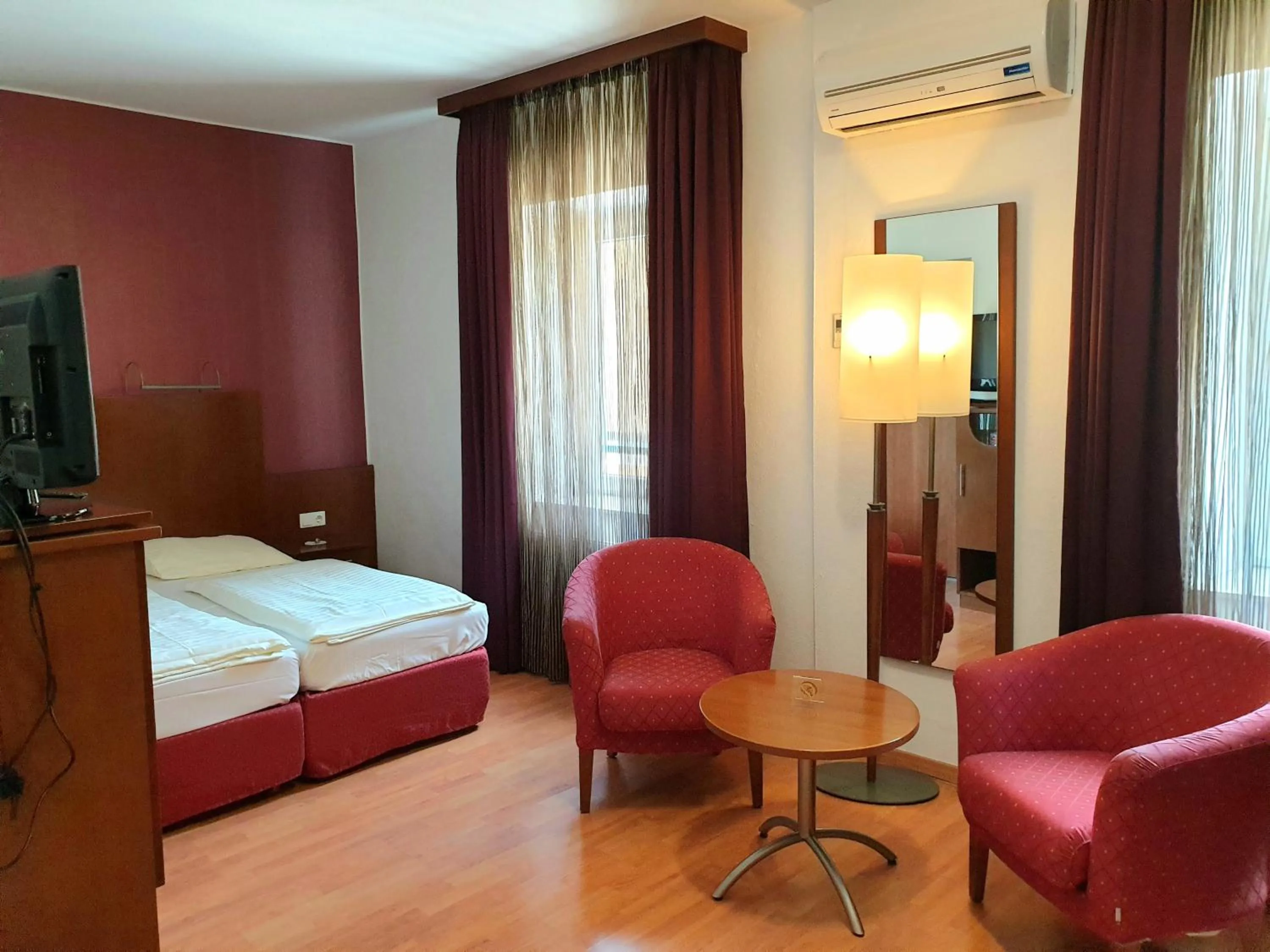 Photo of the whole room, Bed in Hotel Via Roma