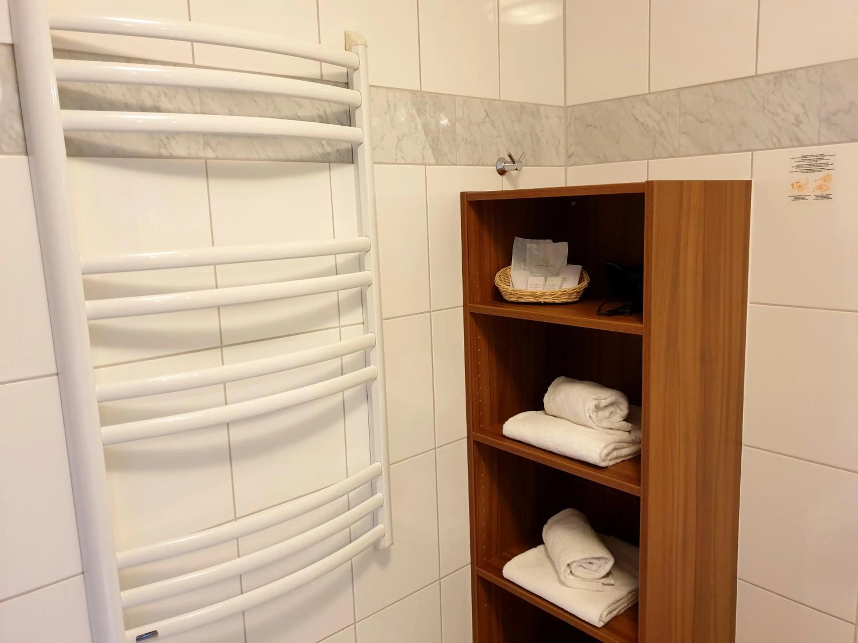 Bathroom in Hotel Via Roma