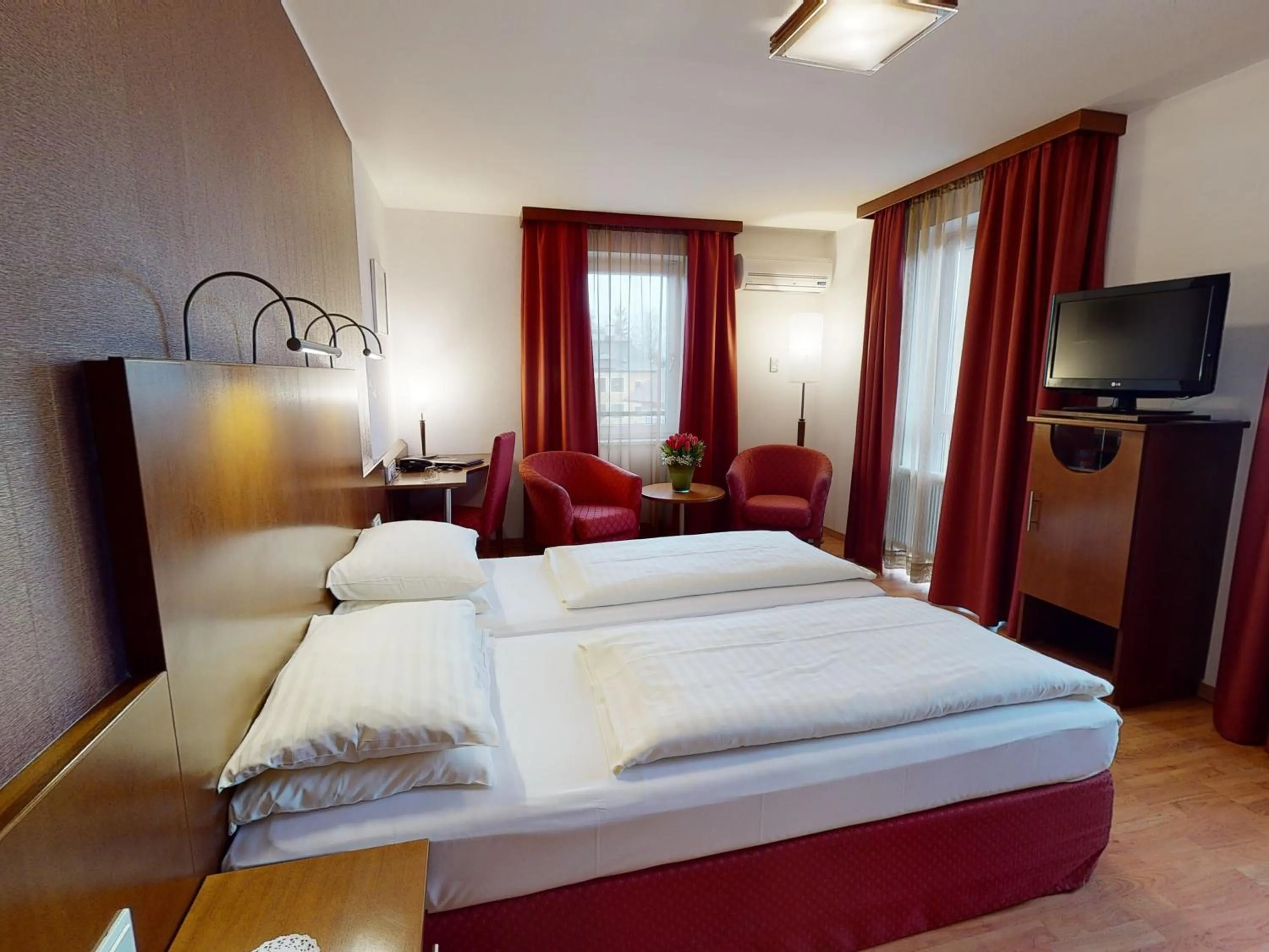 Photo of the whole room, Bed in Hotel Via Roma