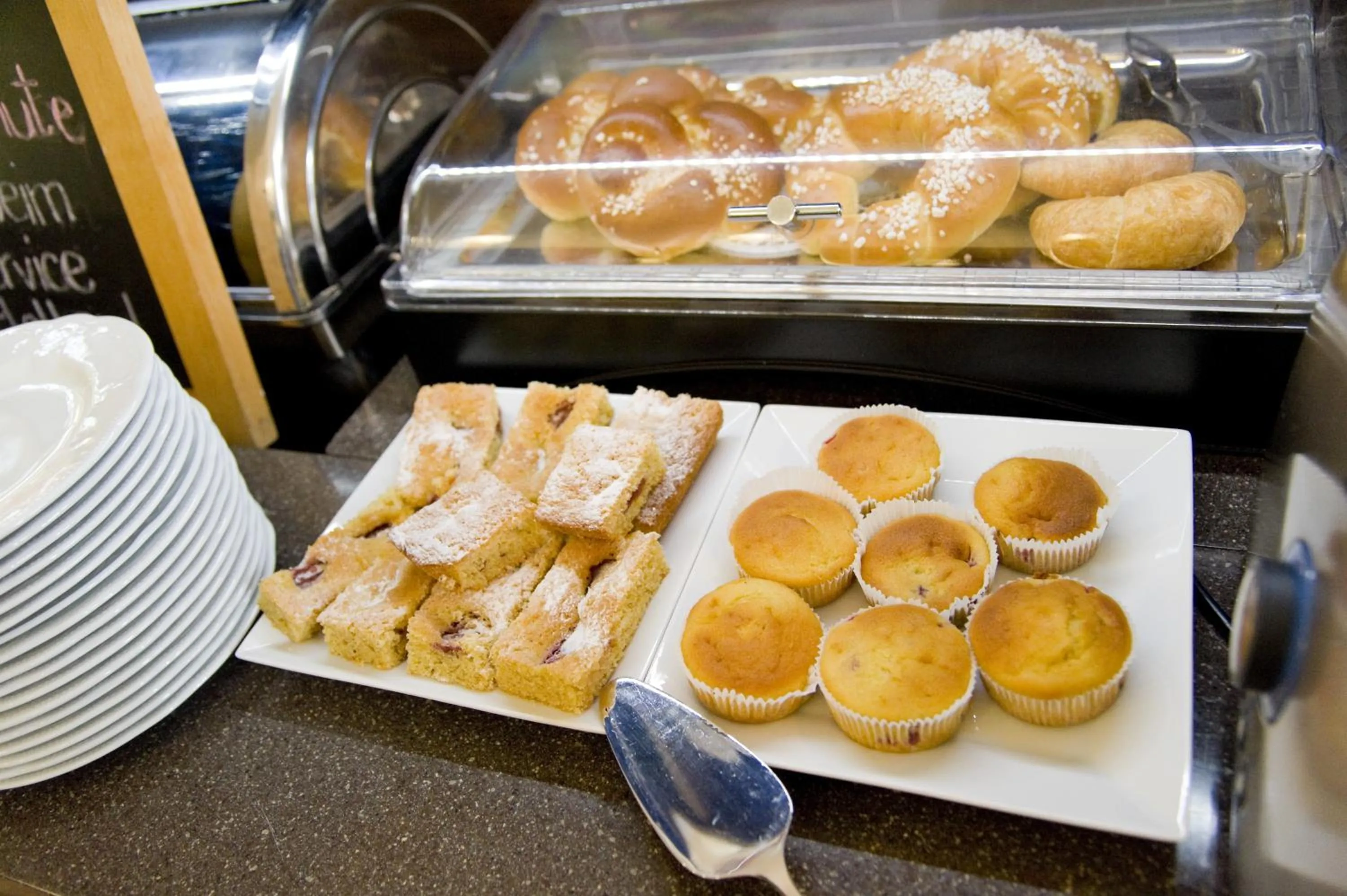 Restaurant/places to eat in Hotel Via Roma