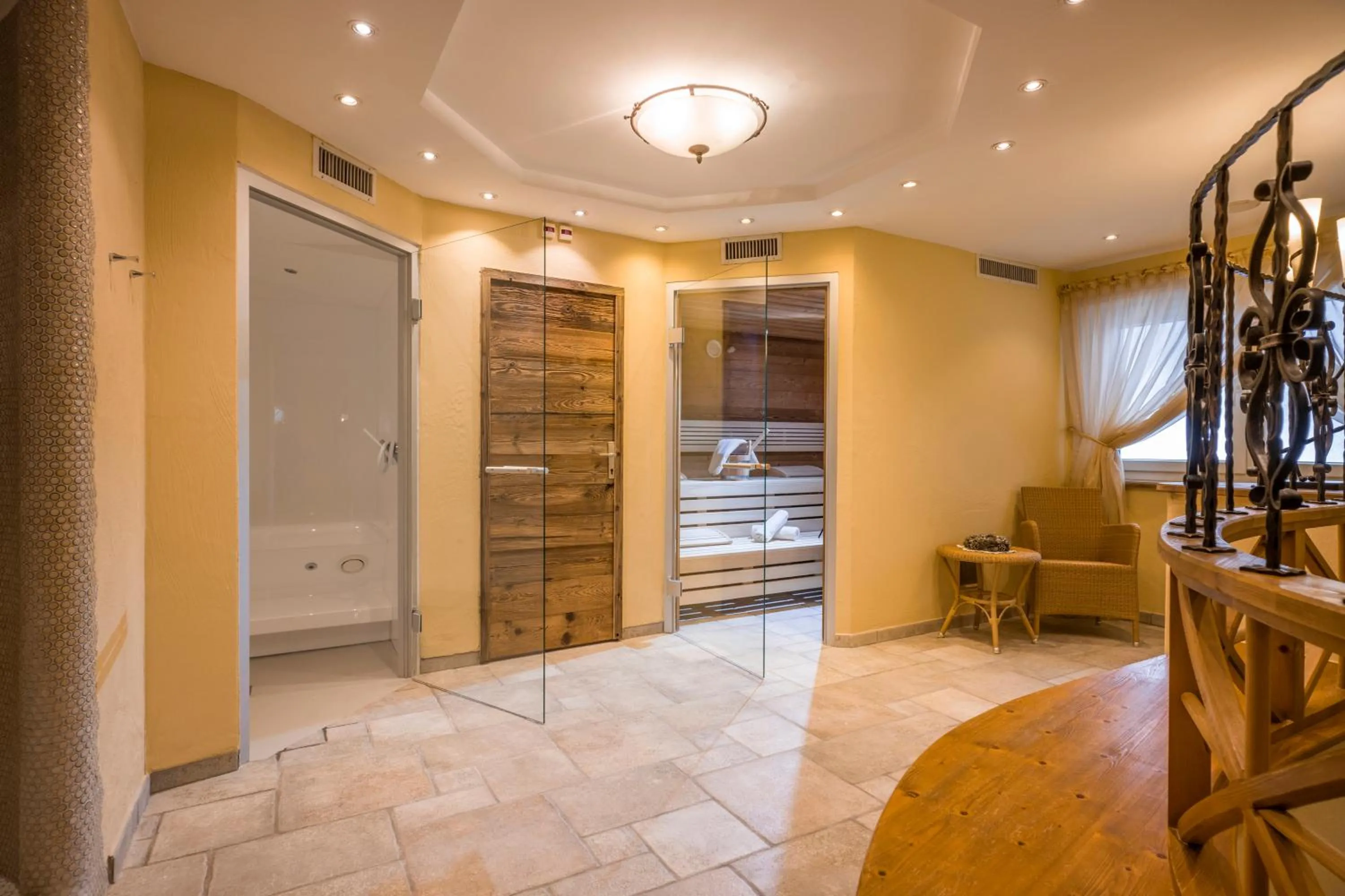 Das Rotspitz Adults - only