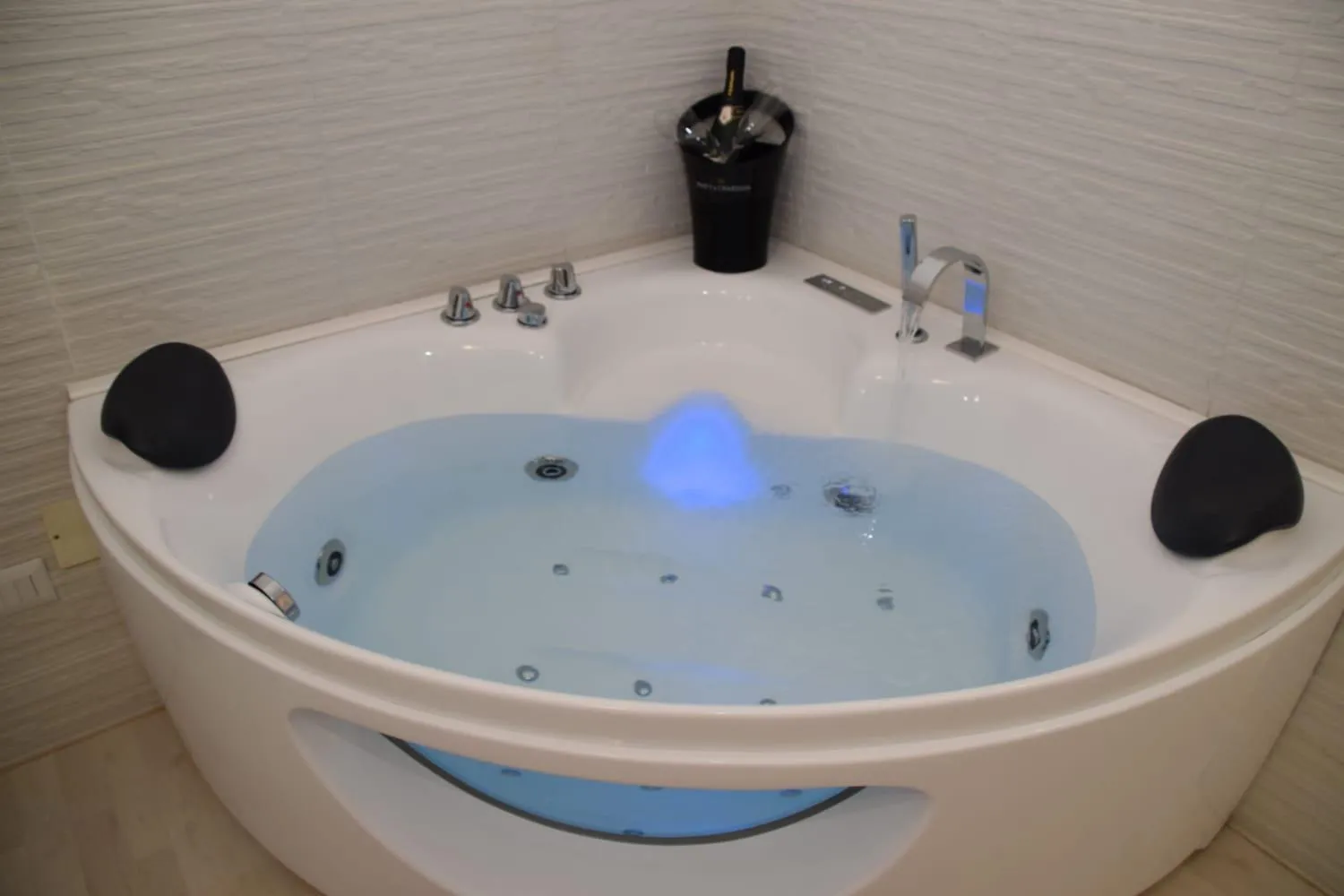 B&B SWEET SUITE DREAMS