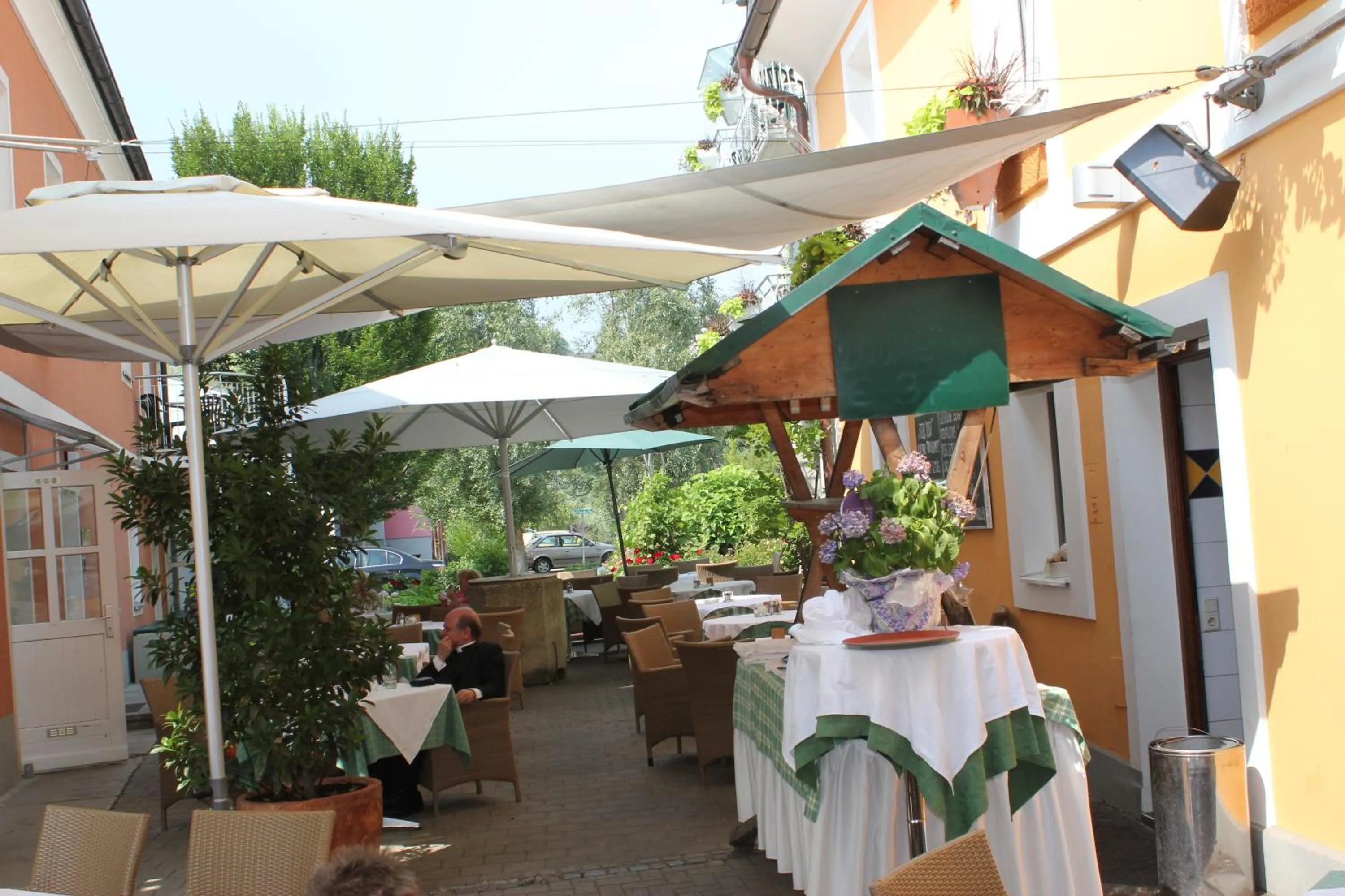 Restaurant/places to eat in Hotel am Marktplatz - Landgasthof Wratschko - Gamlitz