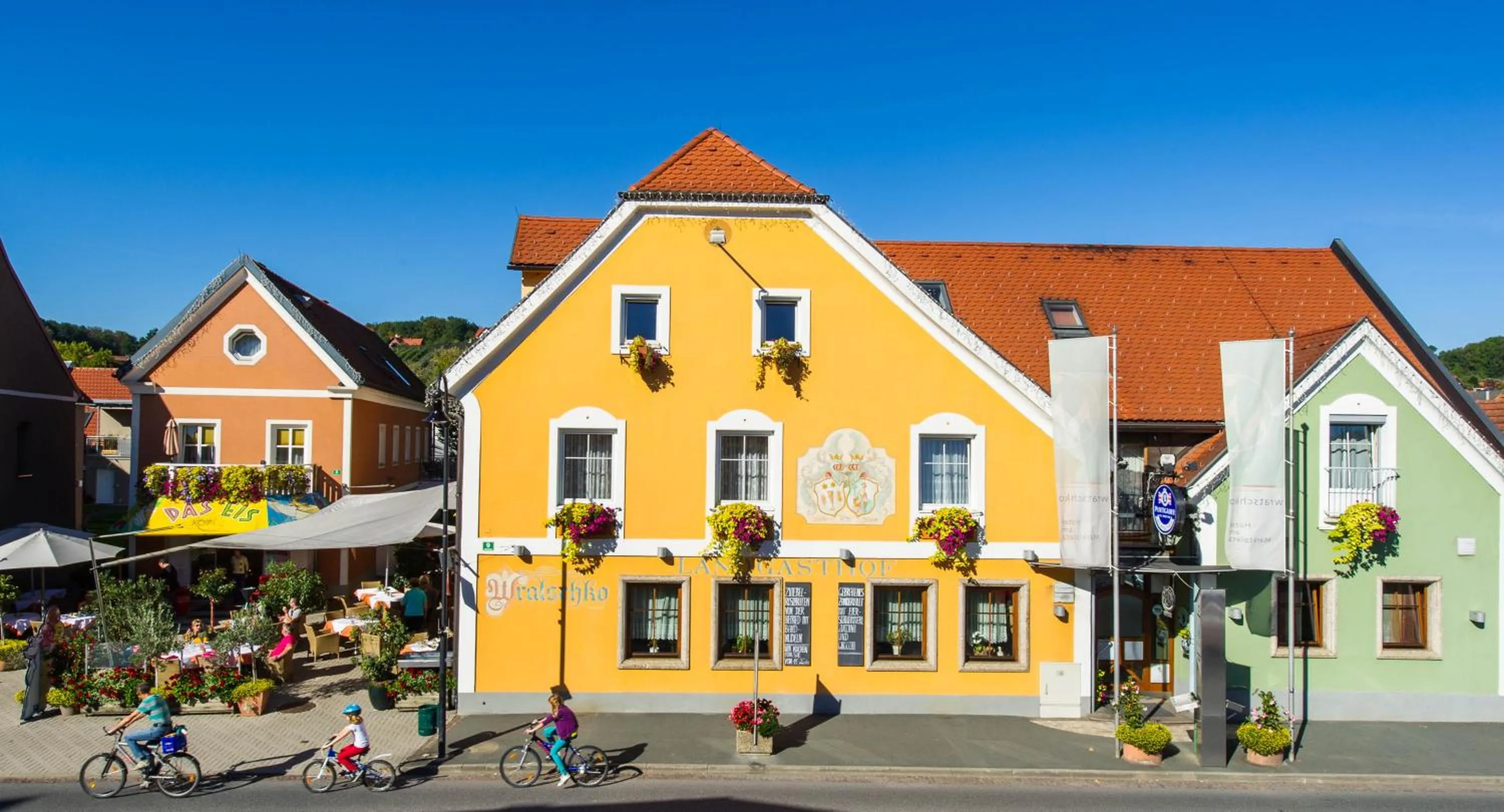 Facade/entrance in Hotel am Marktplatz - Landgasthof Wratschko - Gamlitz