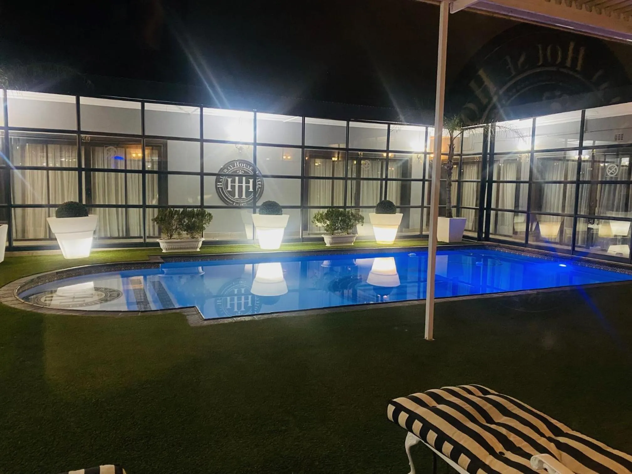 Pool view in Halfway House Hotel