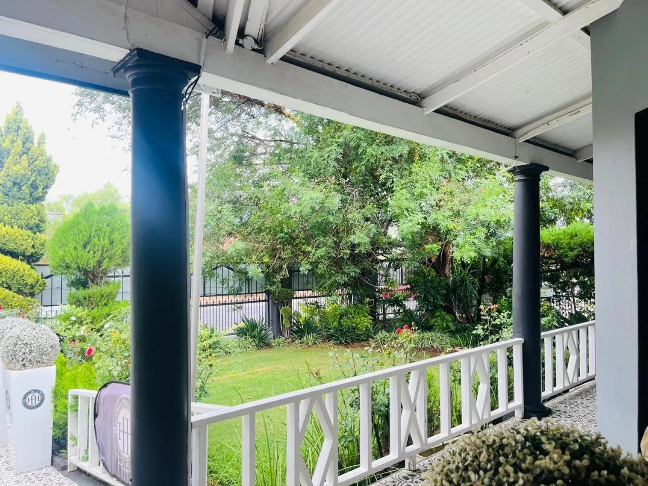 Balcony/Terrace in Halfway House Hotel