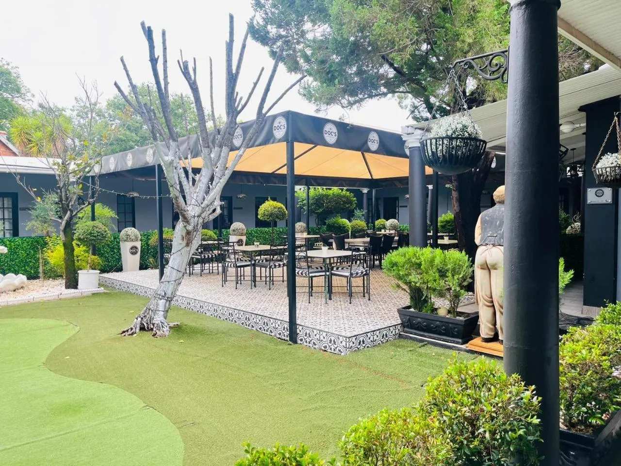 Natural landscape in Halfway House Hotel