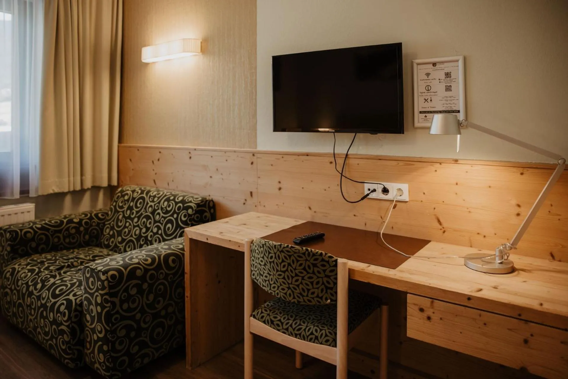 Photo of the whole room in Parkhotel Matrei