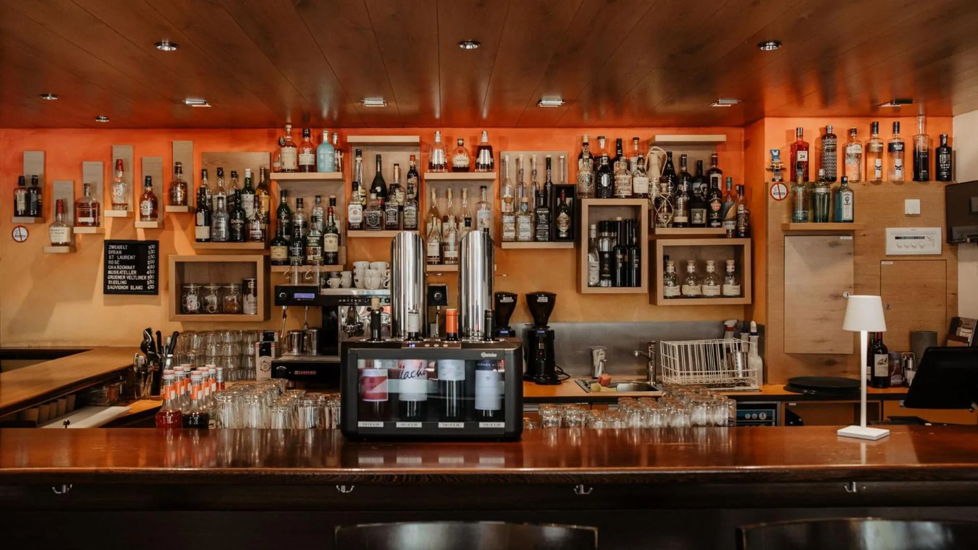 Lounge or bar in Parkhotel Matrei