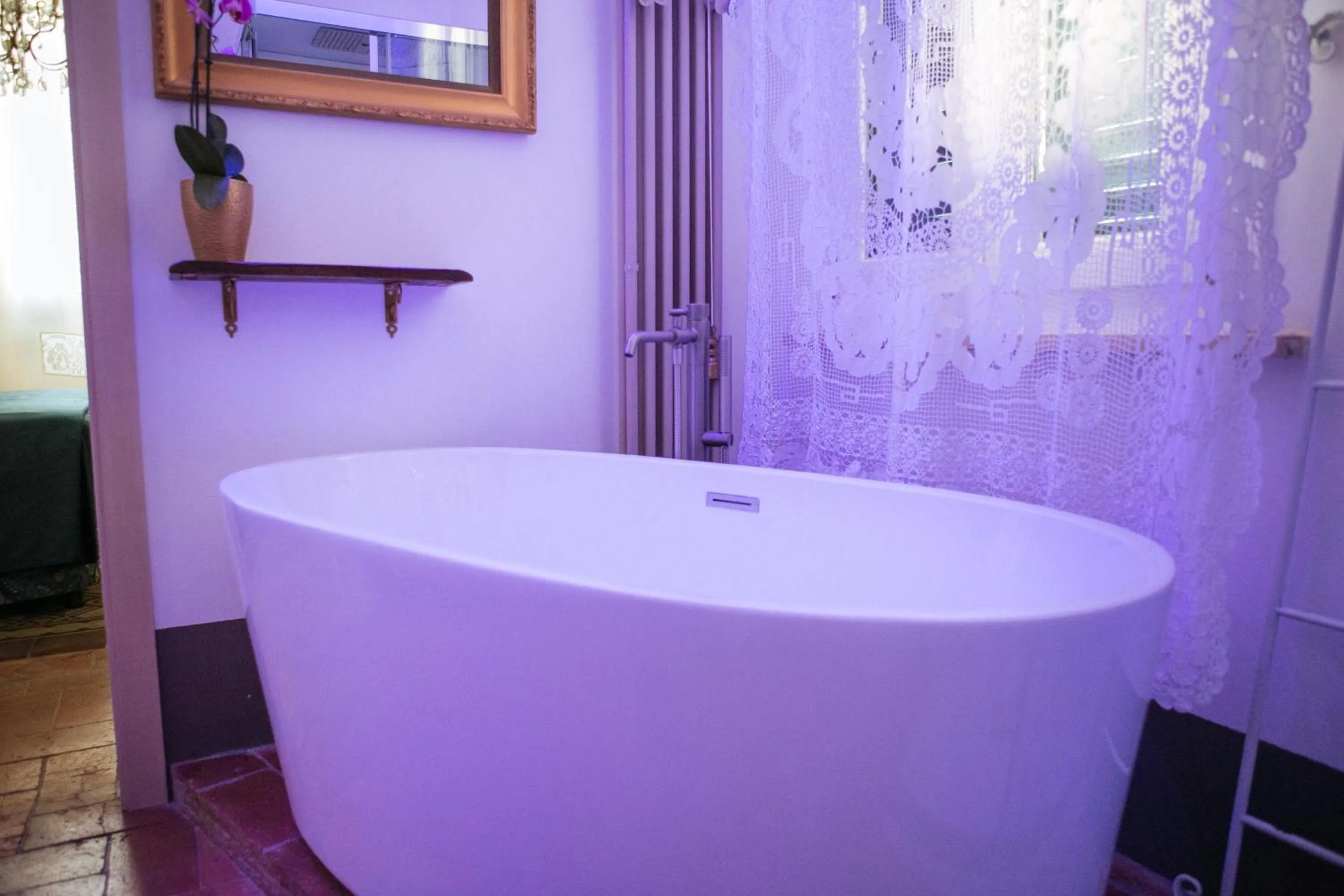 Bath in Domus Socolatae Residenza d'Epoca Charming B&B - Adults Only