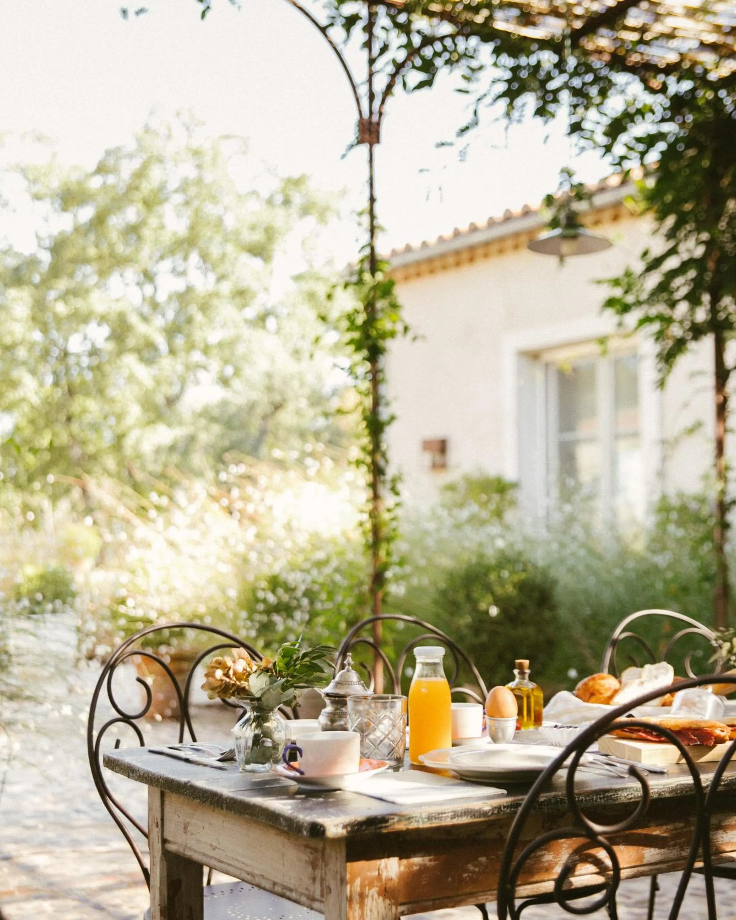 Continental breakfast in La Casa de los Tomillares