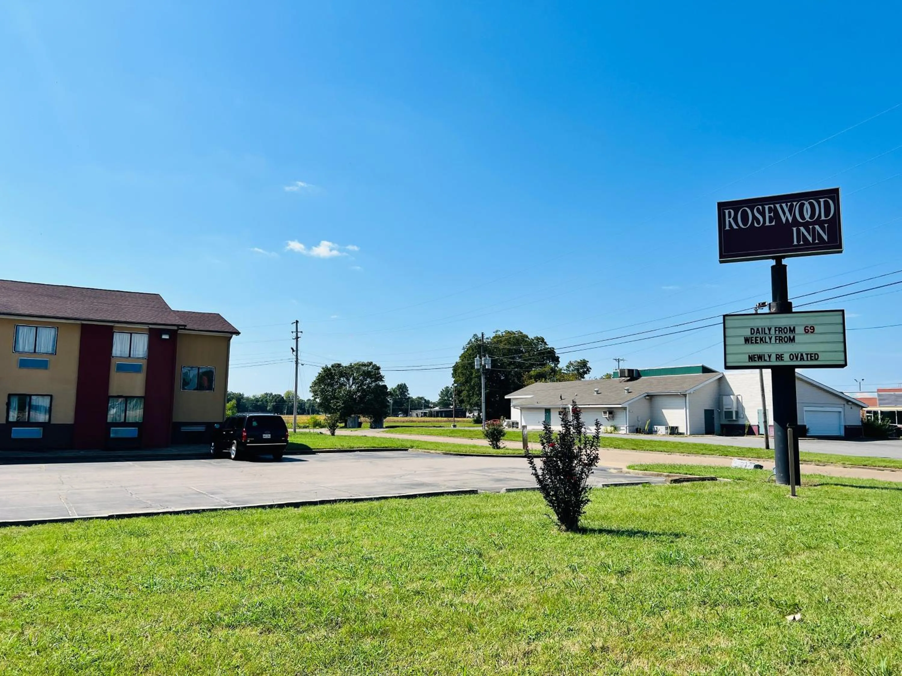 Facade/entrance in Rosewood Inn By OYO Union City I-69