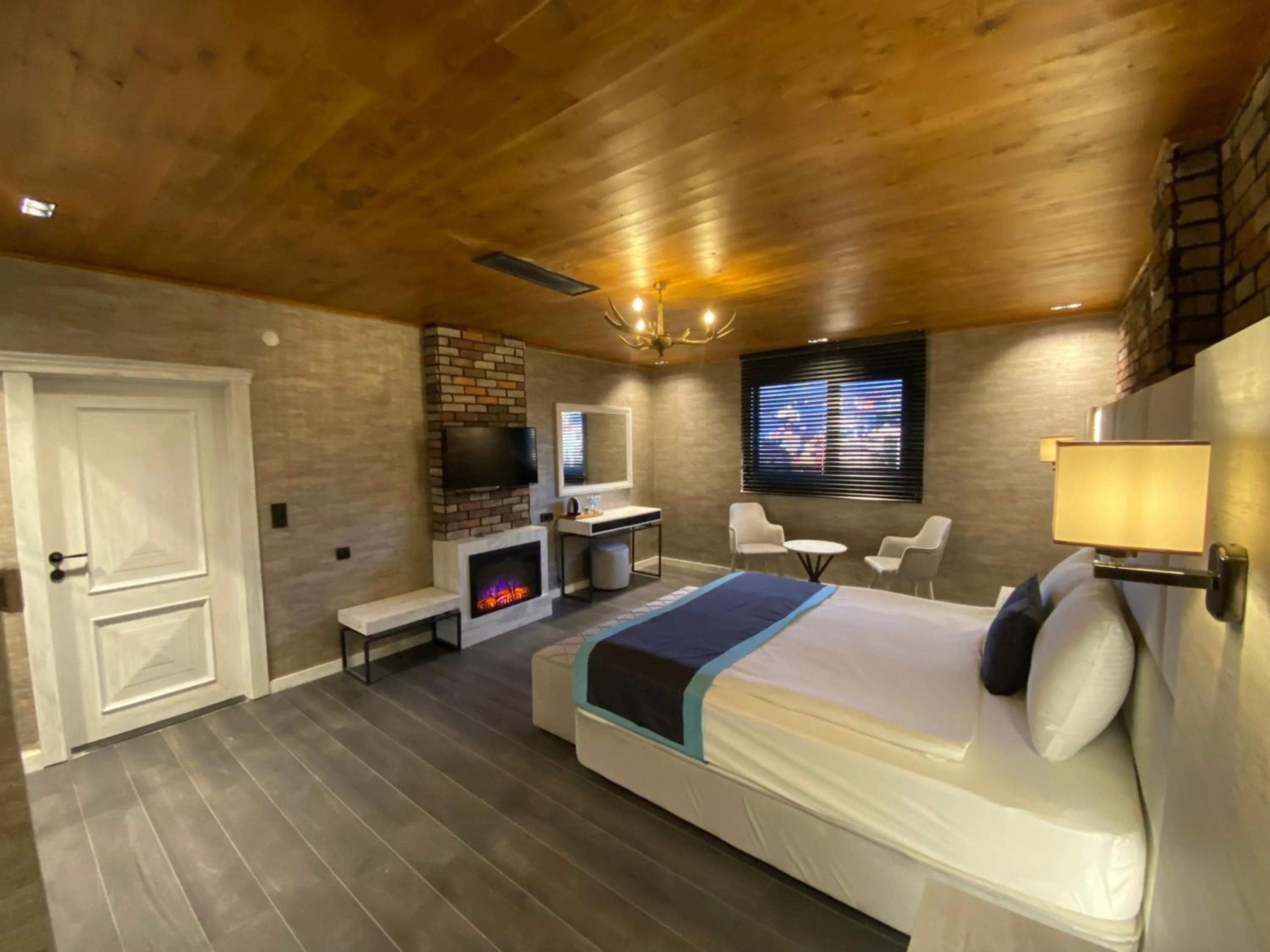 Photo of the whole room, Bed in Elifim Resort Hotel