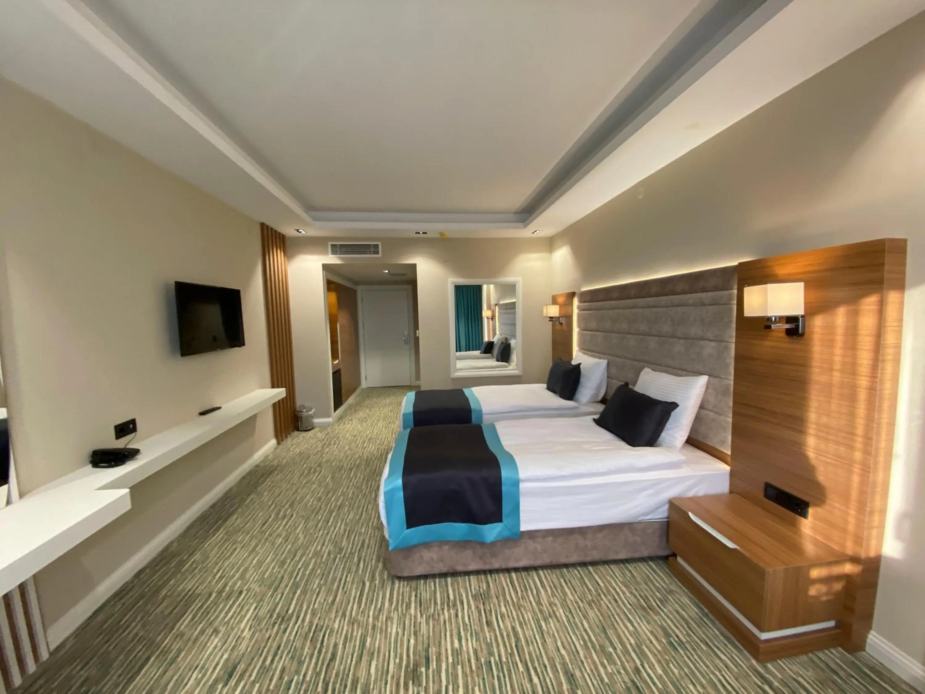 Photo of the whole room, Bed in Elifim Resort Hotel