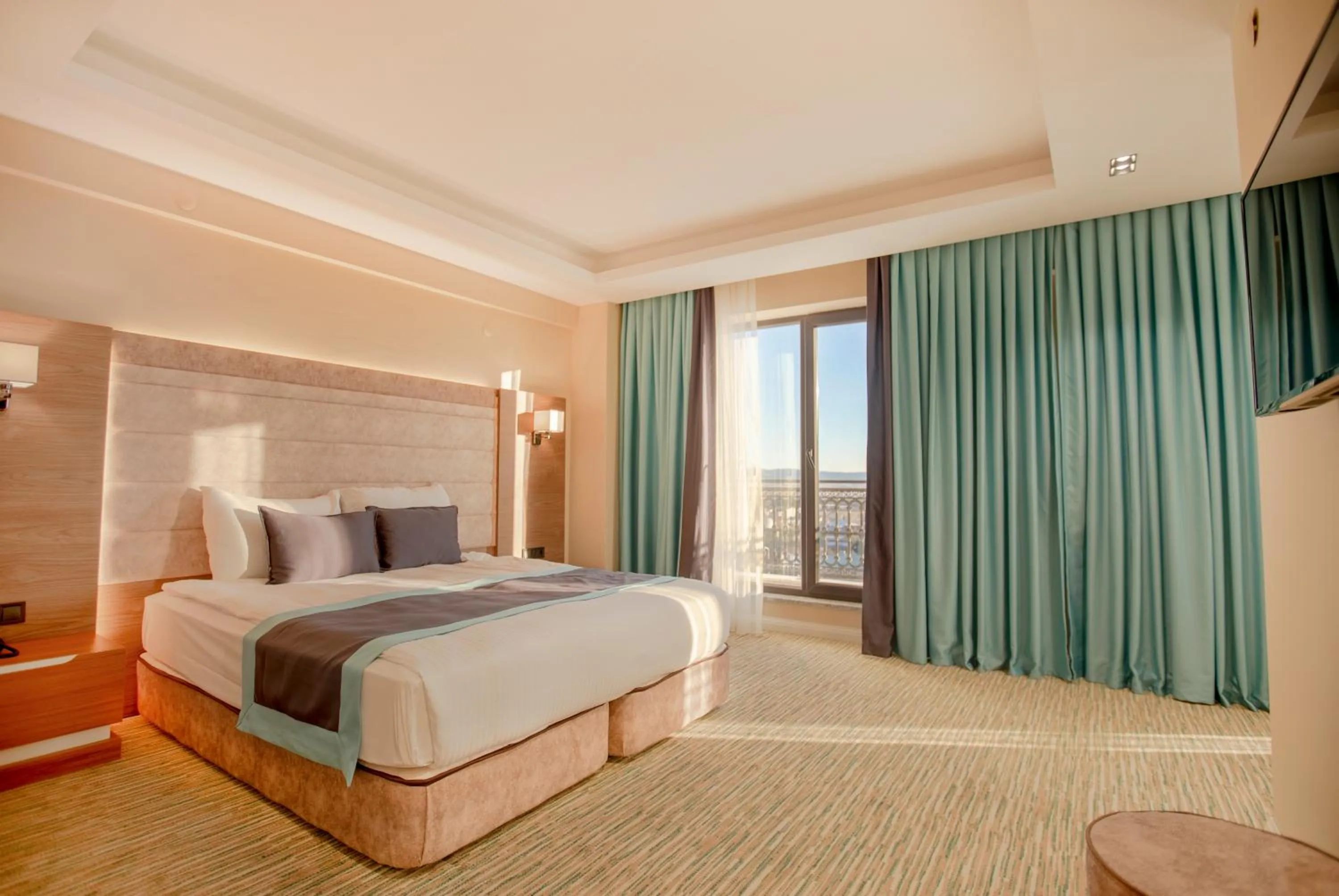 Photo of the whole room, Bed in Elifim Resort Hotel