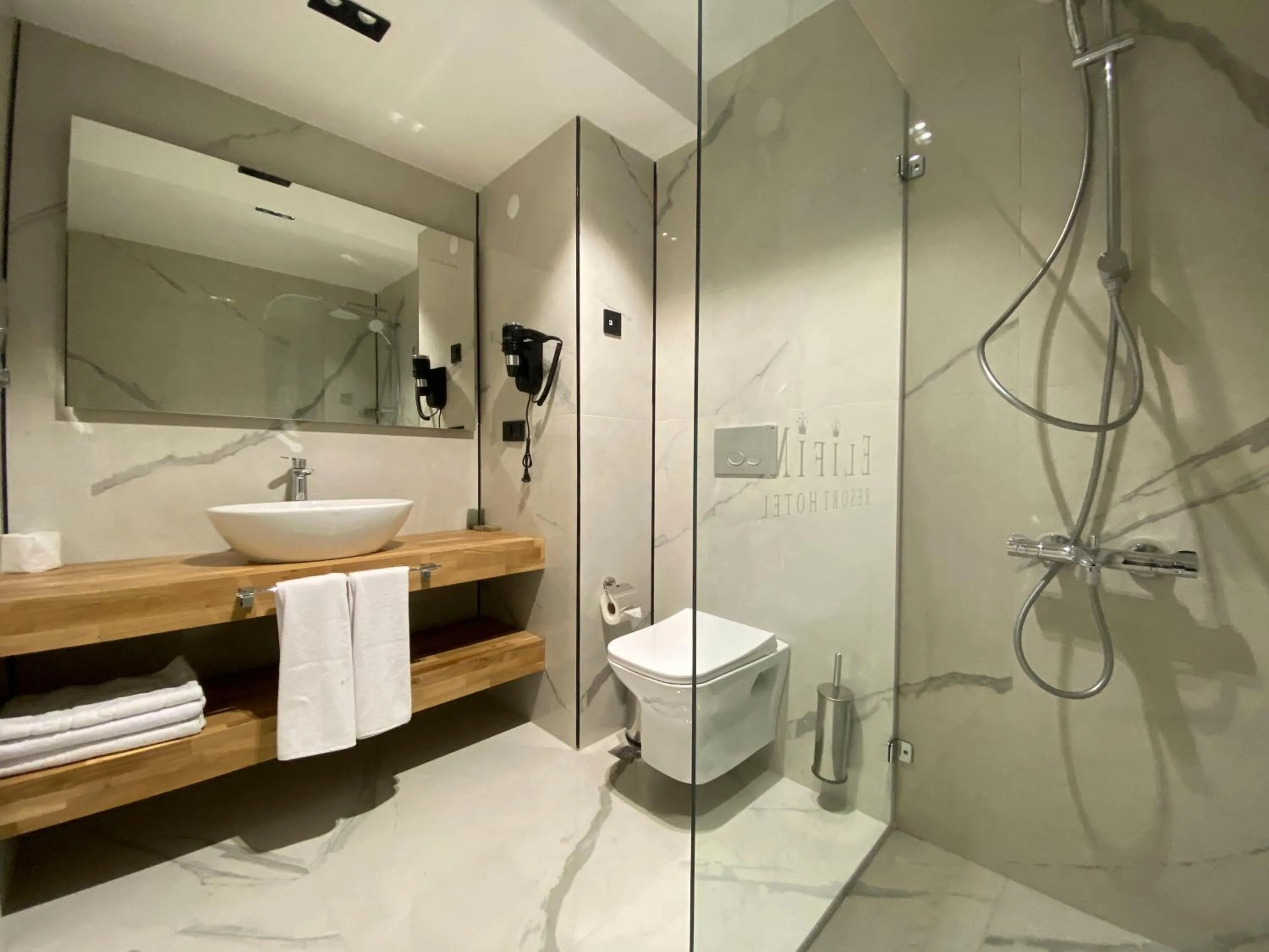 Bathroom in Elifim Resort Hotel