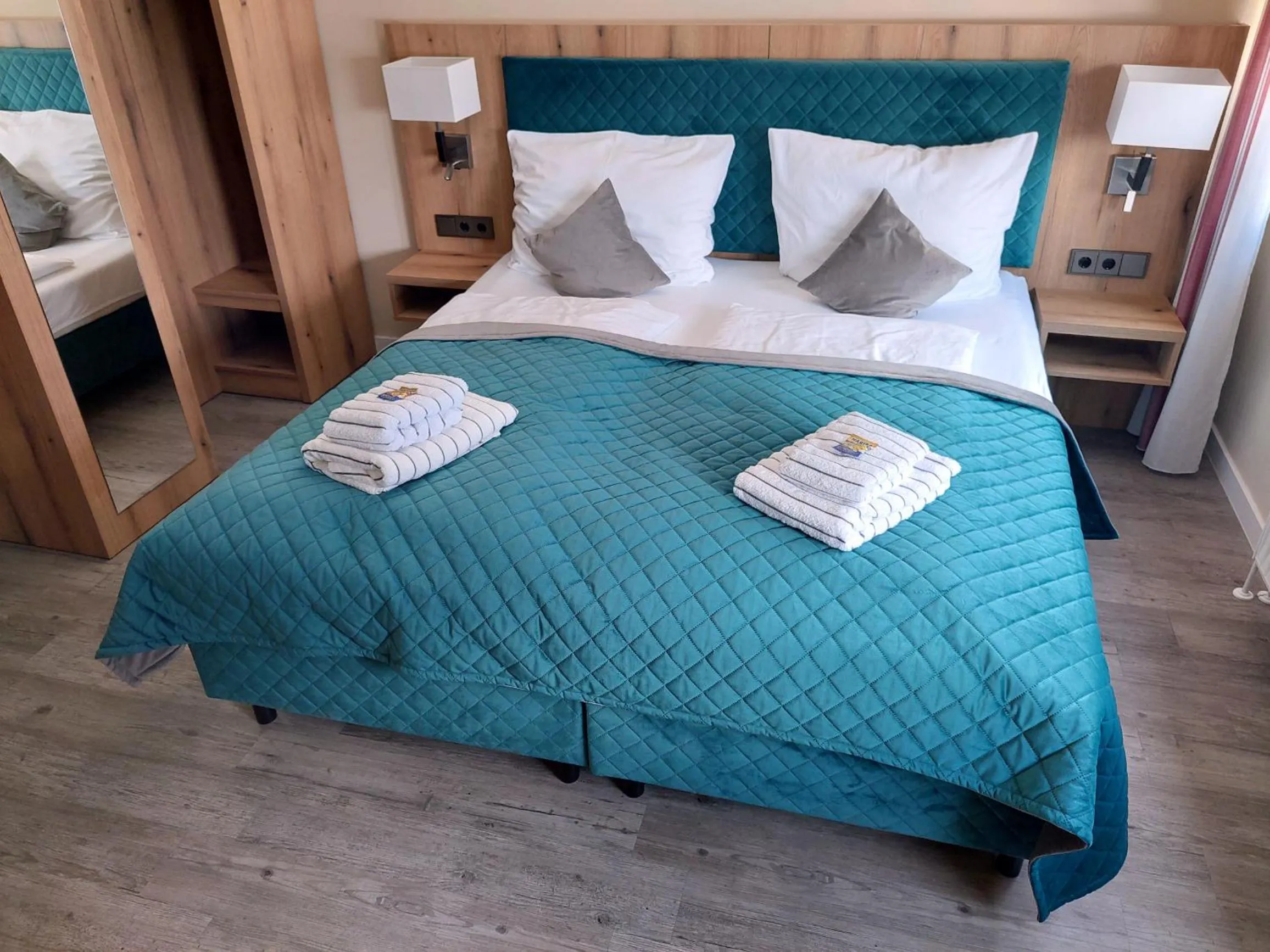 Bed in Hotel Zur Fischerklause