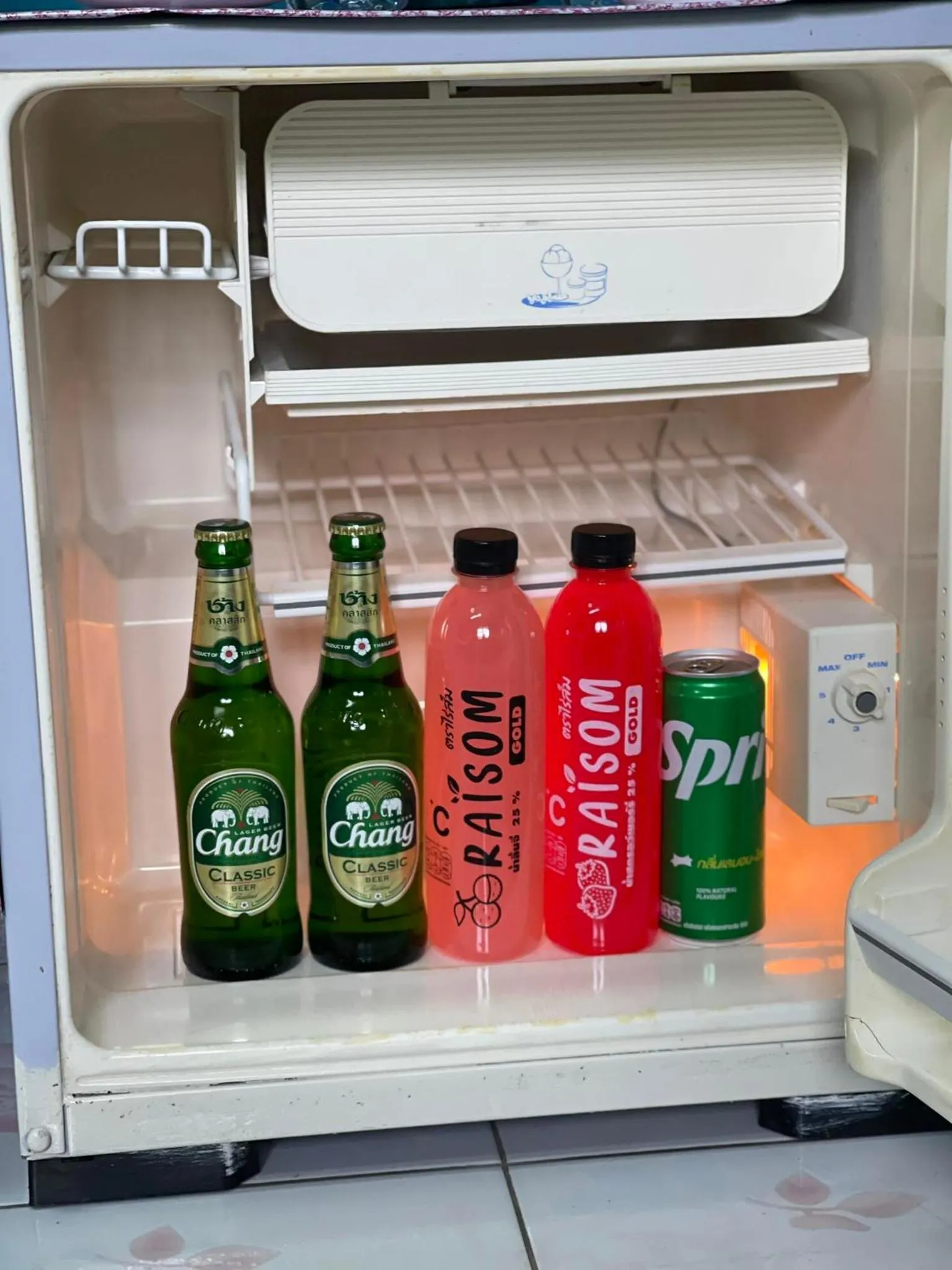 Food and drinks in San Antonio Beach Guesthouse & Restaurant