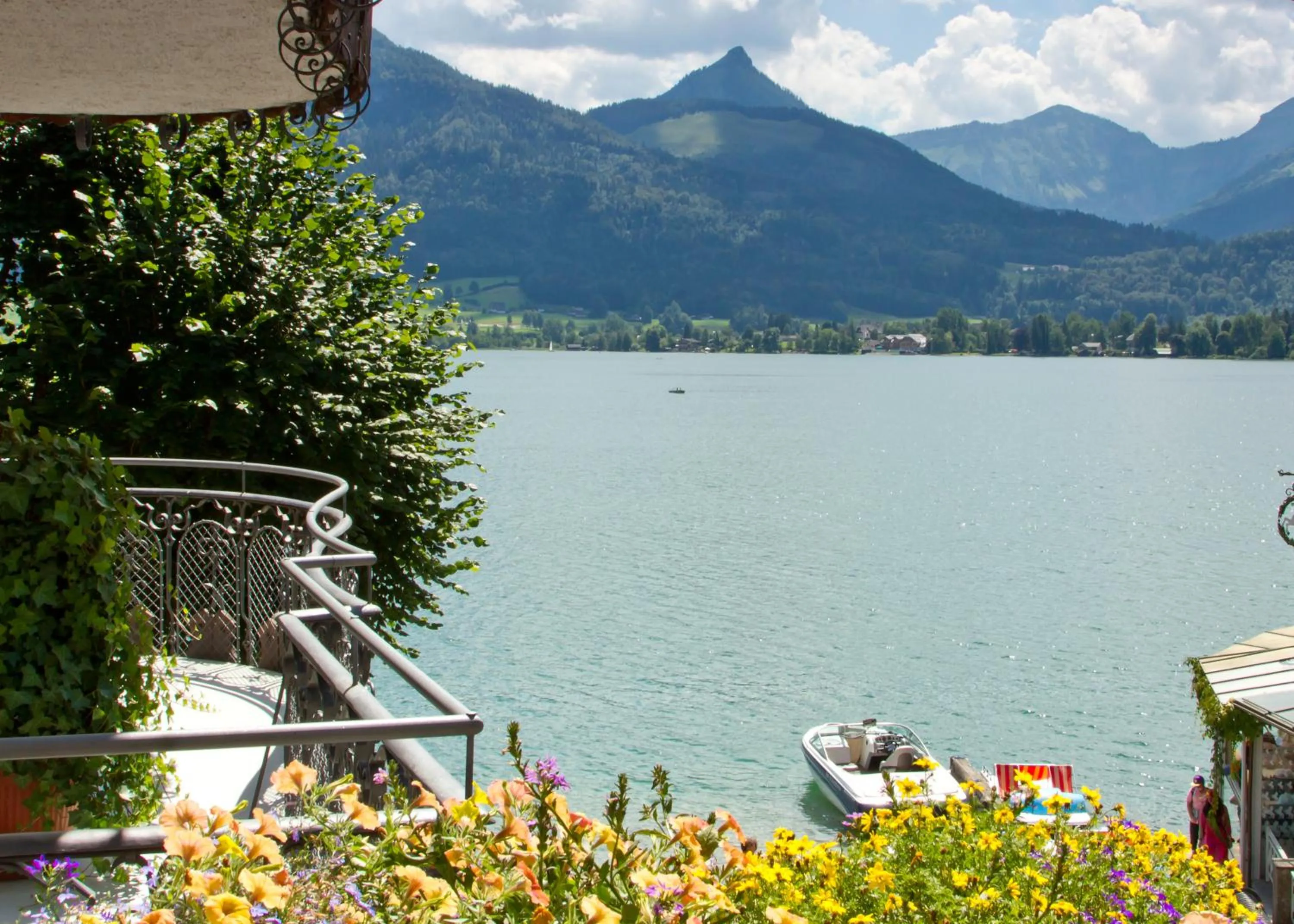 Lake view in Hotel Weisser Hirsch