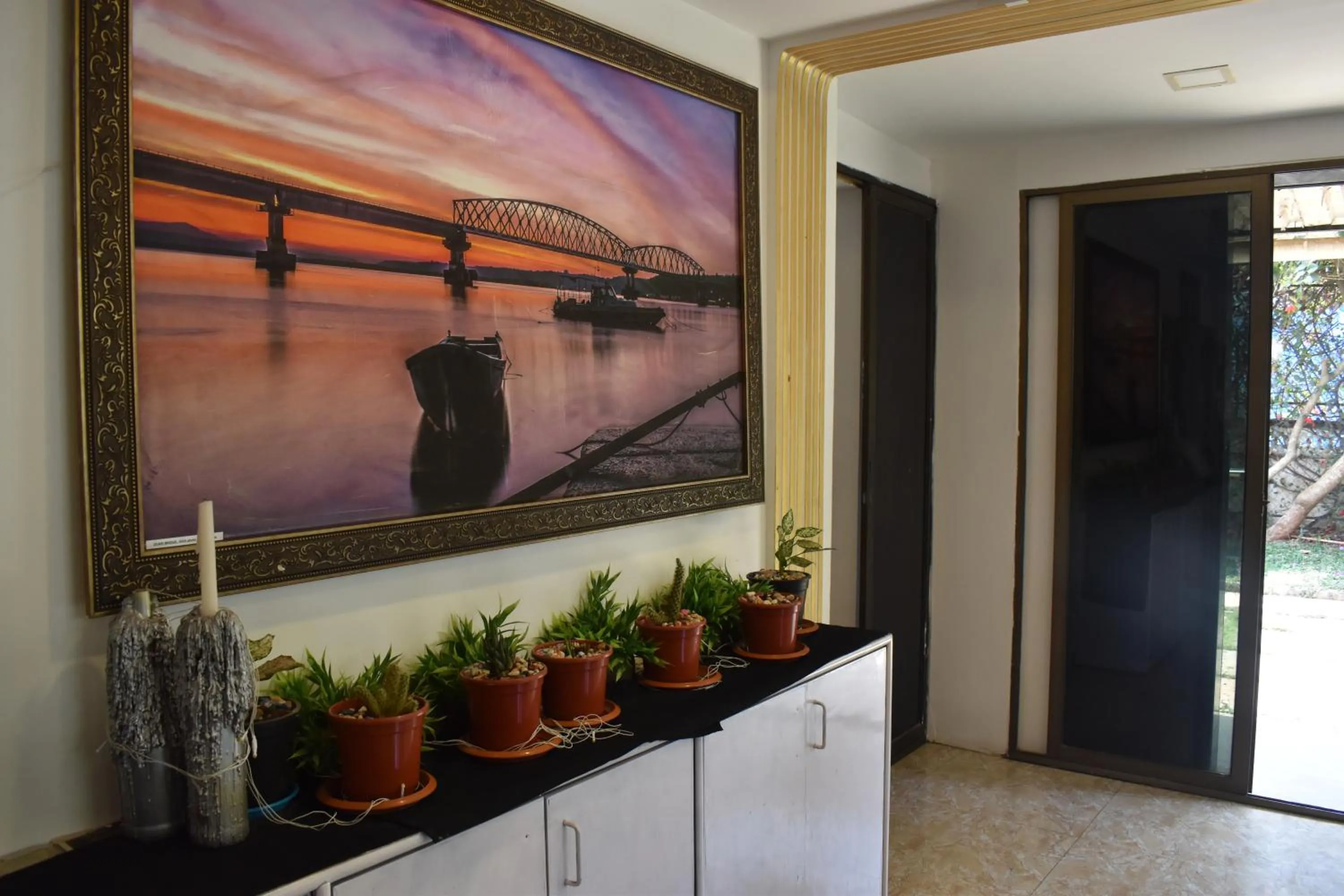 Restaurant/places to eat in Athi Resorts