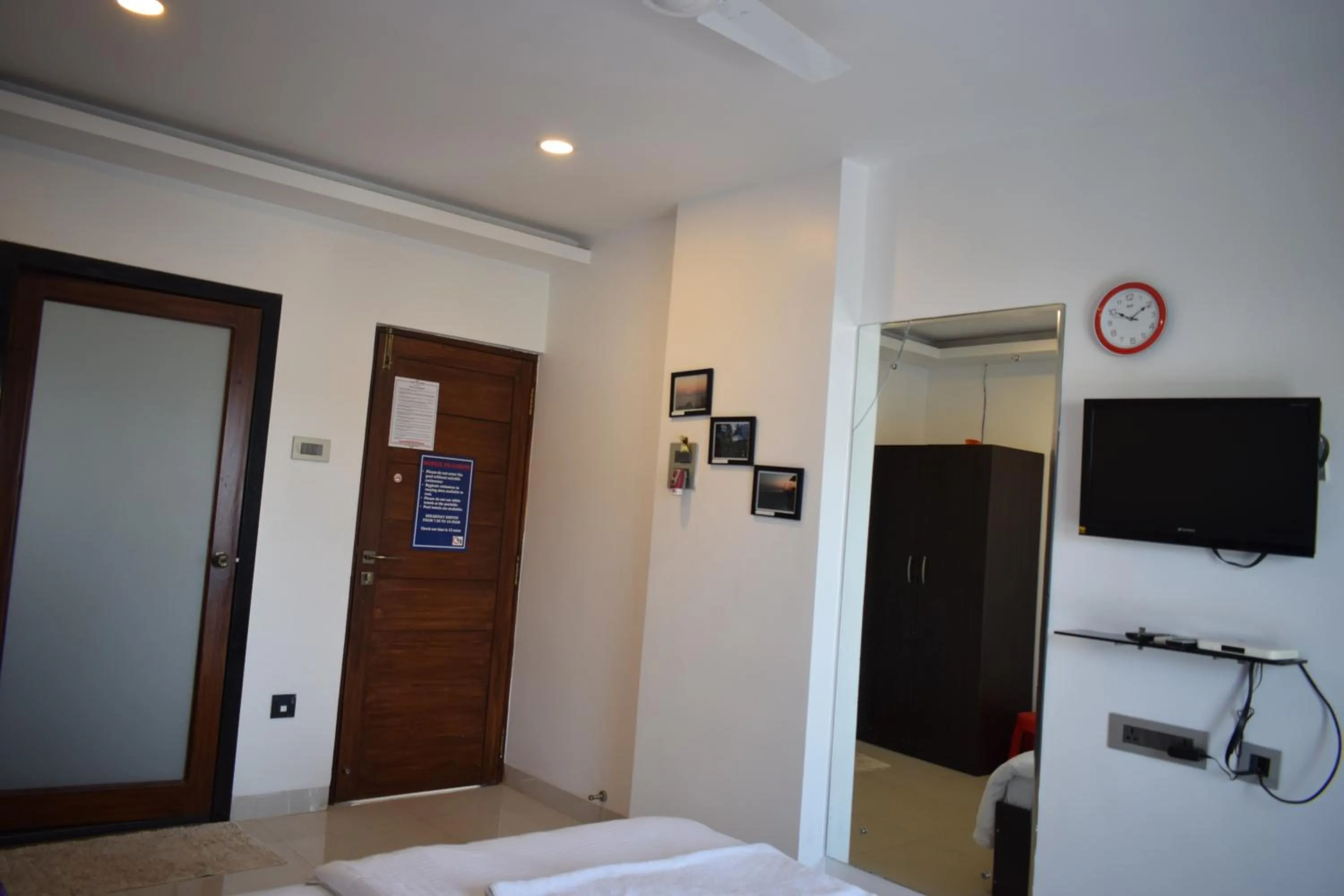 TV and multimedia, Bed in Athi Resorts