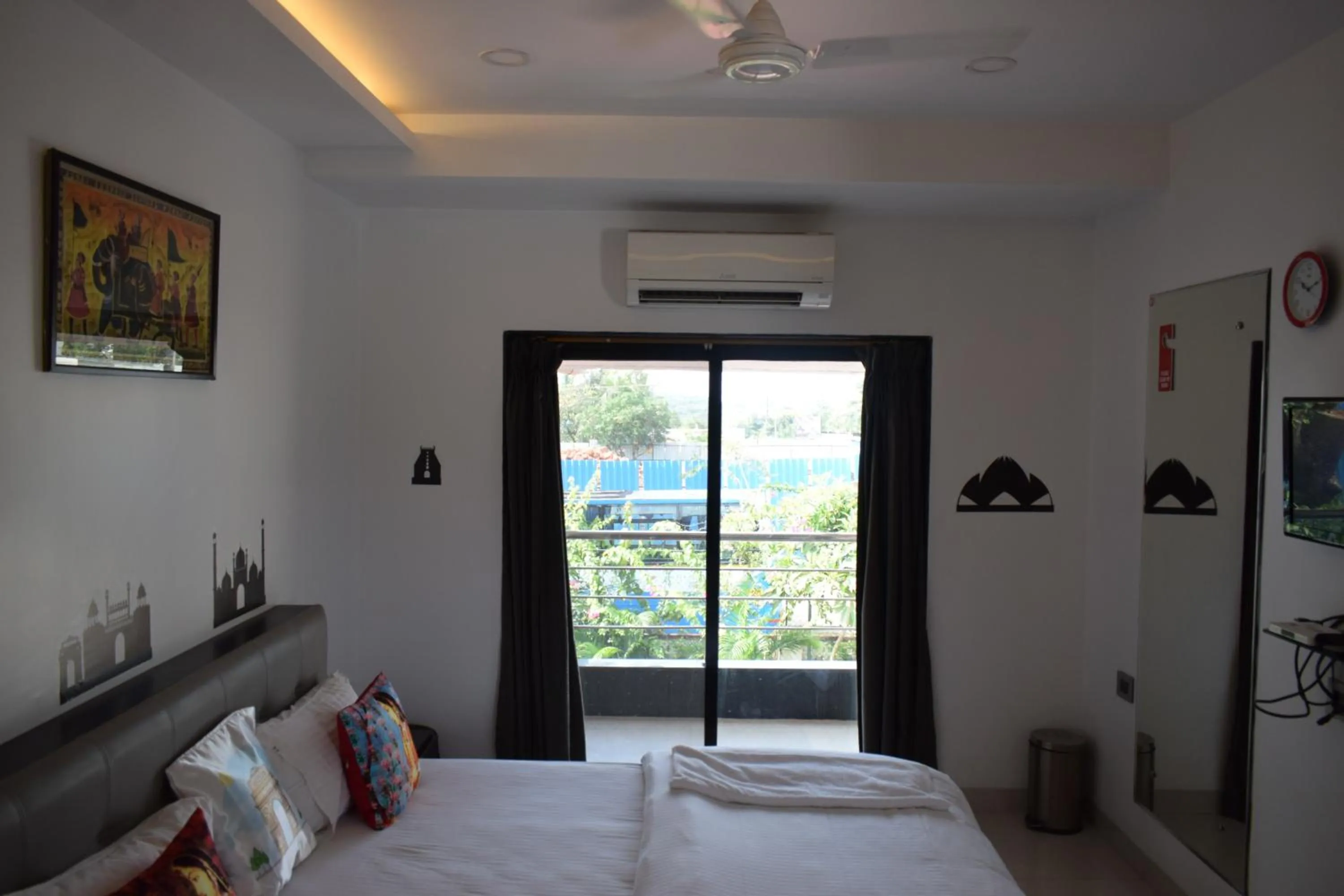 Photo of the whole room, Bed in Athi Resorts