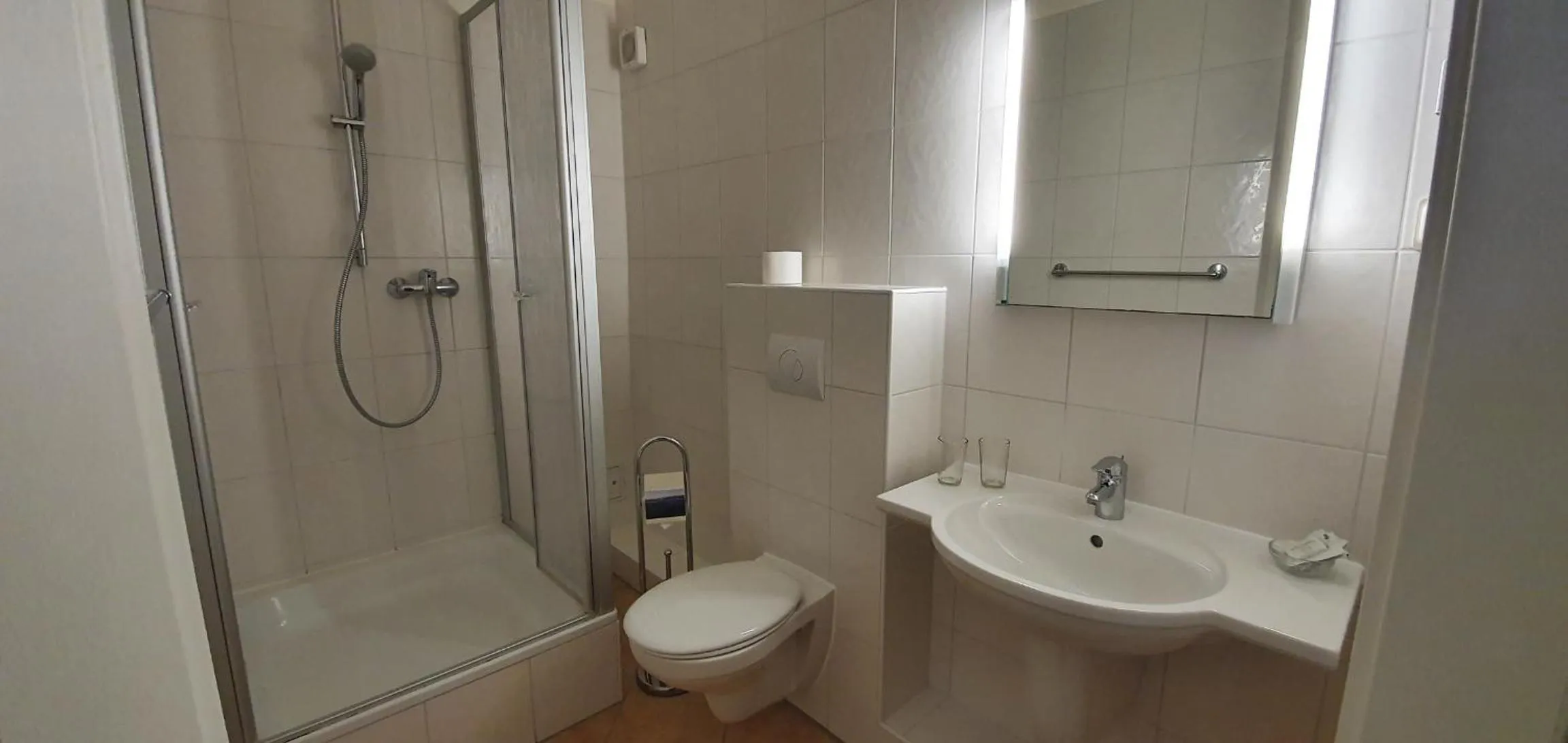 Bathroom in Restaurant & Hotel Olive