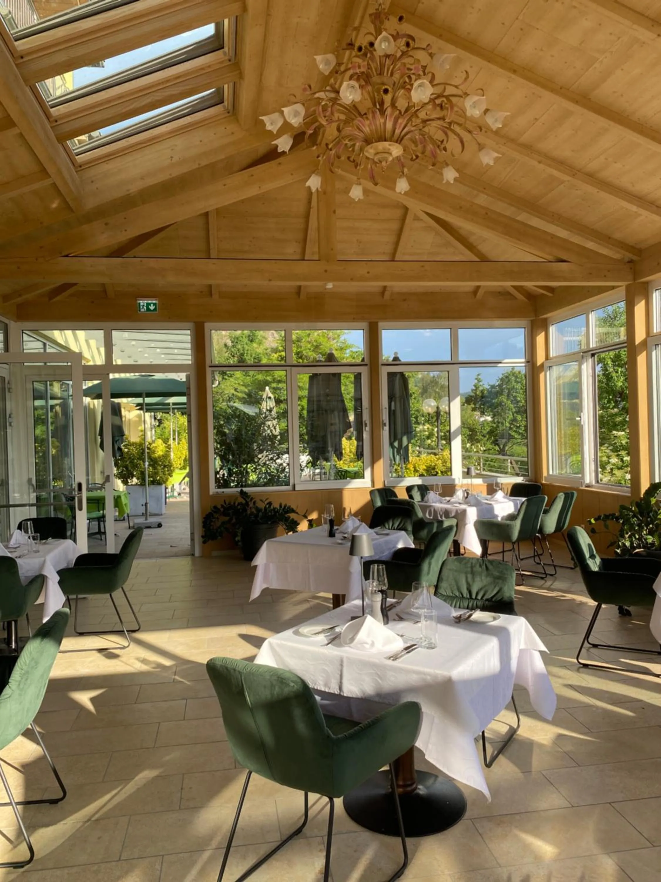 Restaurant/places to eat in Gartenhotel & Weingut Pfeffel Dürnstein