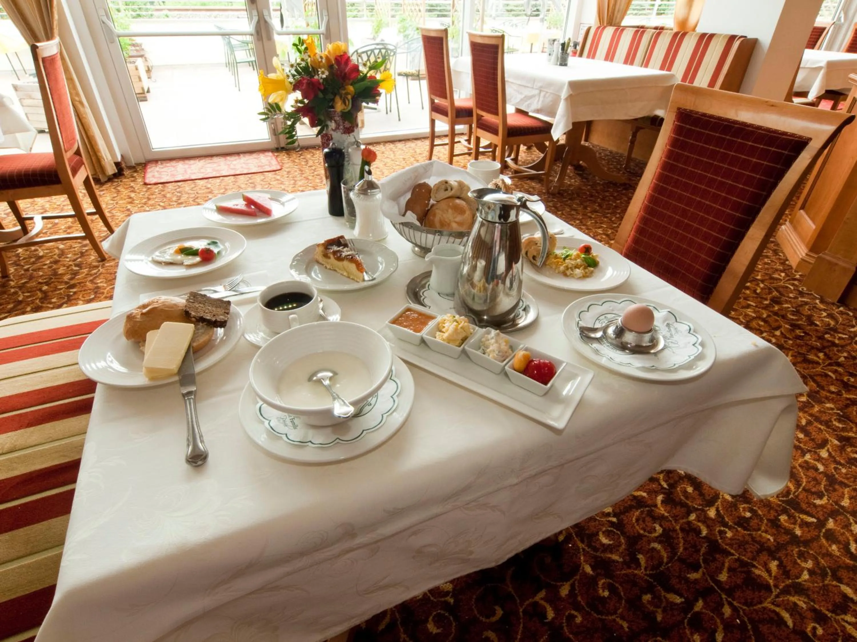 Breakfast in Gartenhotel & Weingut Pfeffel Dürnstein