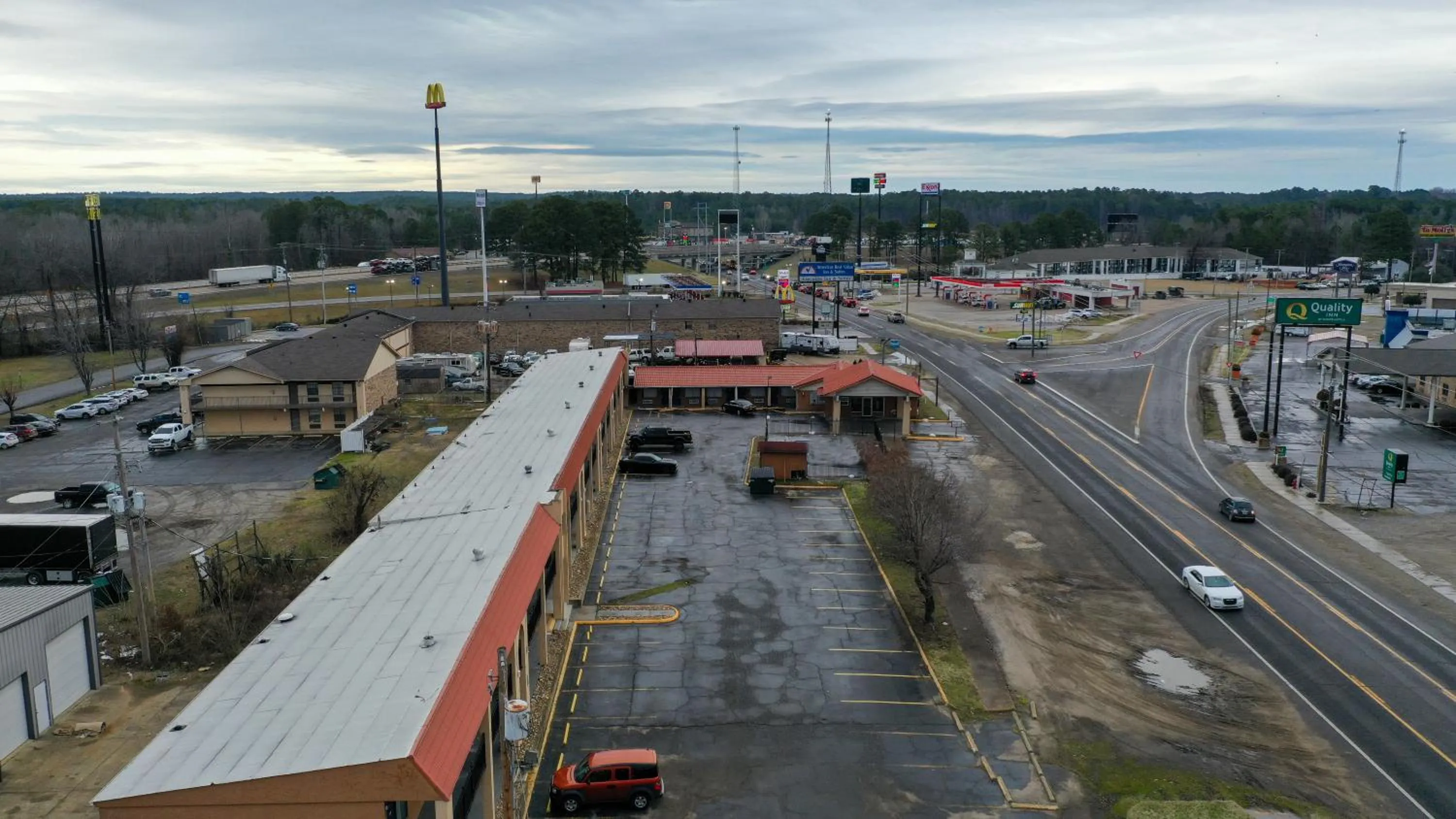 Property building in Days Inn by Wyndham Caddo Valley Arkadelphia