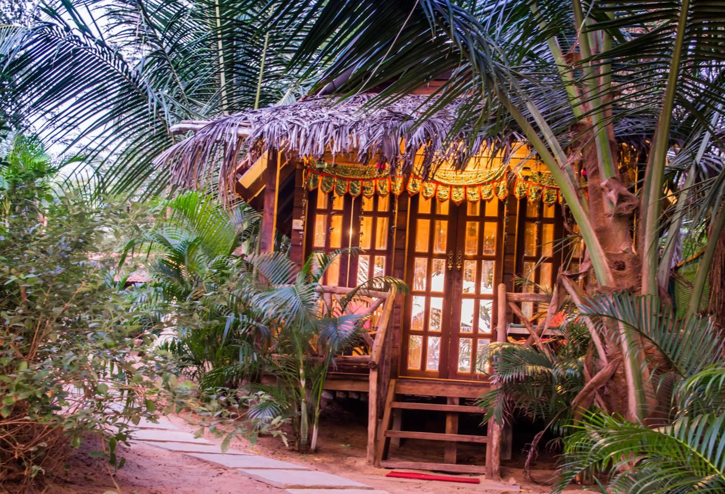 Photo of the whole room in Little India Beach Cottages